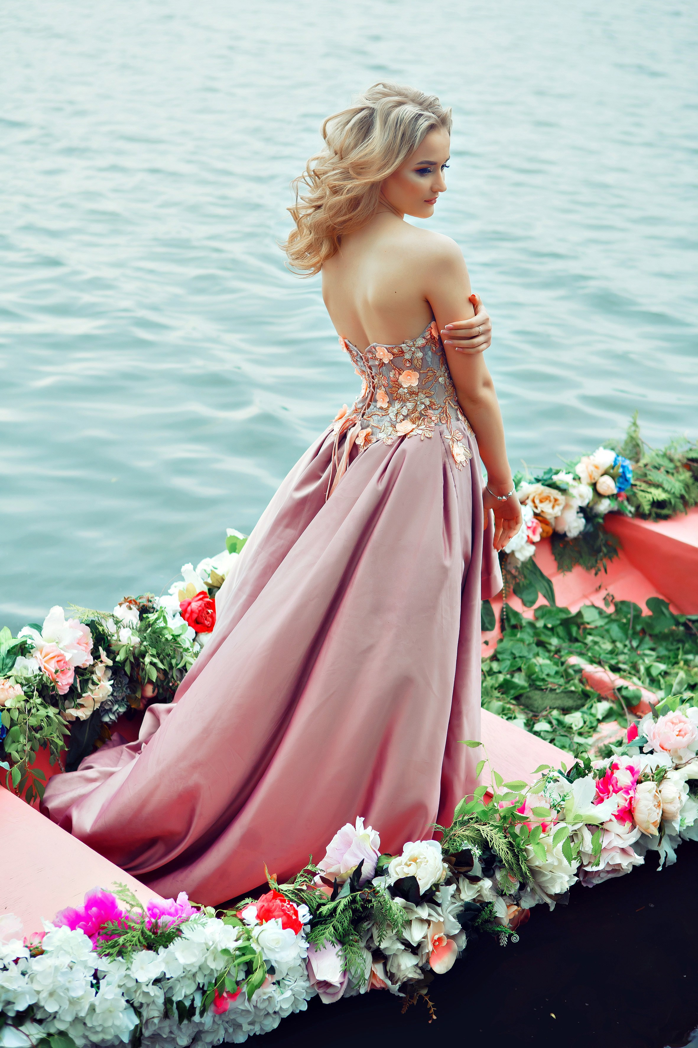 Цветочная Лодка. Свадебный и портретный Фотограф в Липецке Дмитрий Котюков