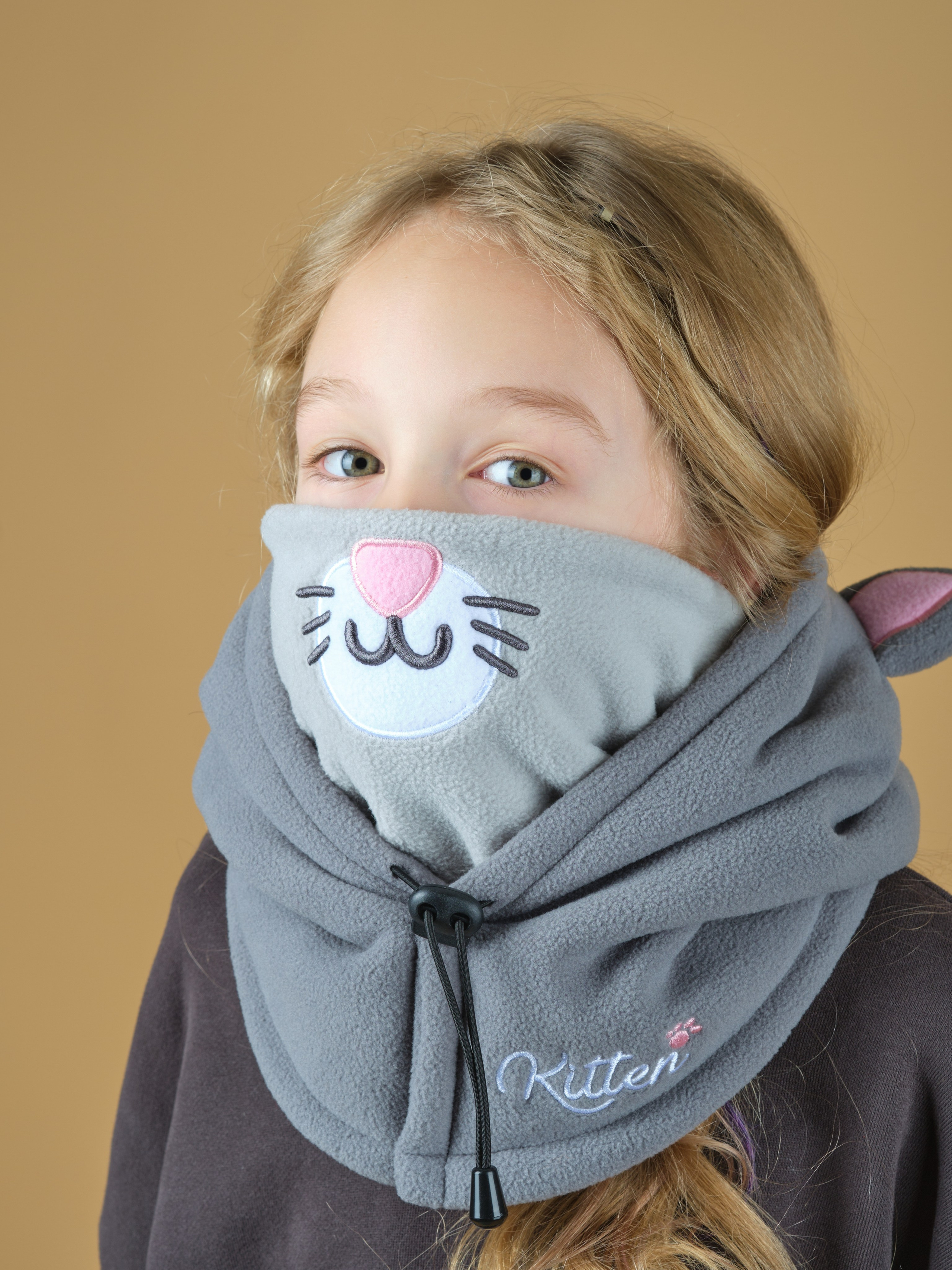 Детские шапки. Предметный фотограф в Краснодаре