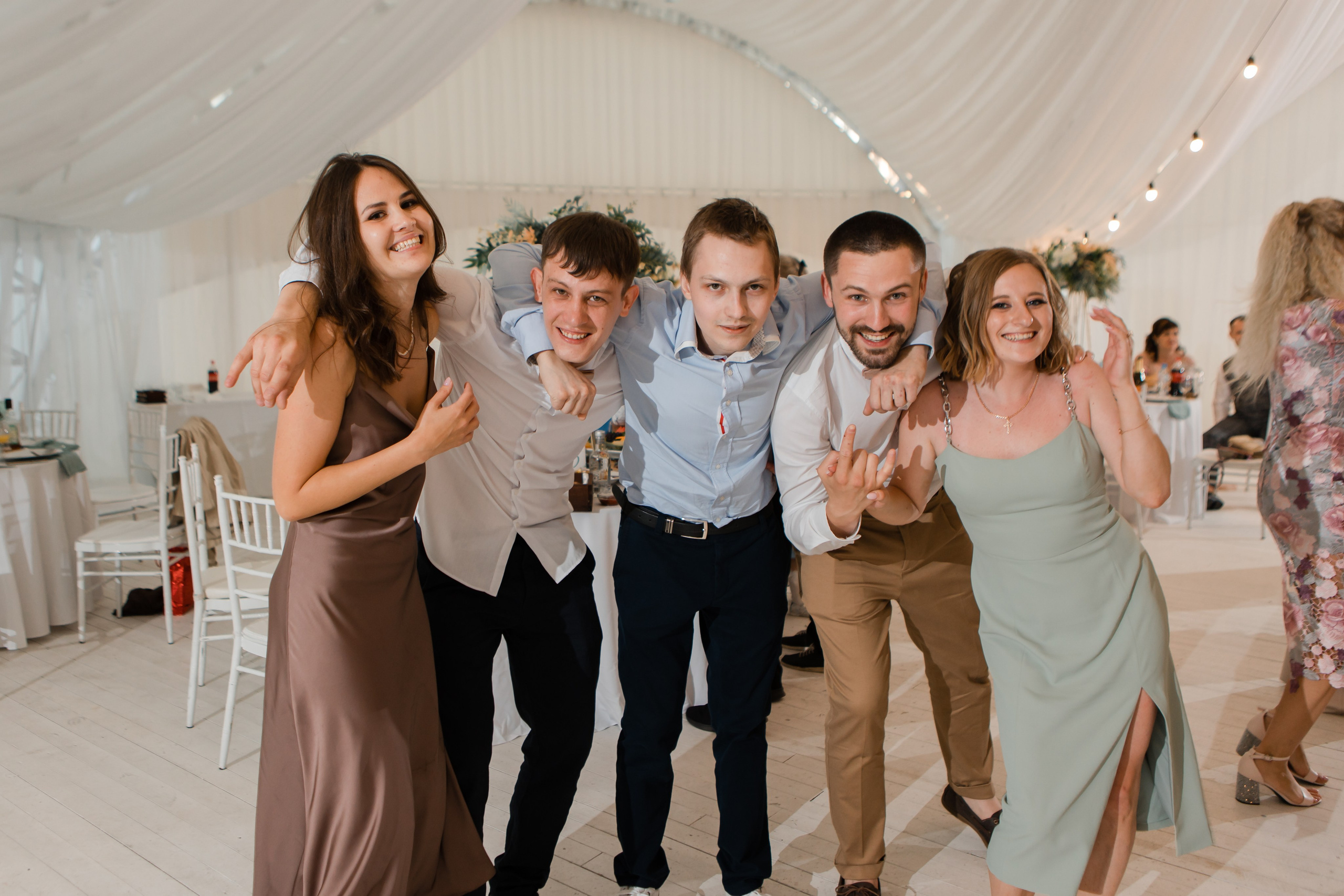 Свадебная фотосессия Сергея и Татьяны. Наша свадебная сказка. Видеосъемка и фотосъемка свадеб. Фотограф и оператор на свадьбу. Видеосъемка подкастов, собственная видео-фотостудии. Предметная фотосъемка