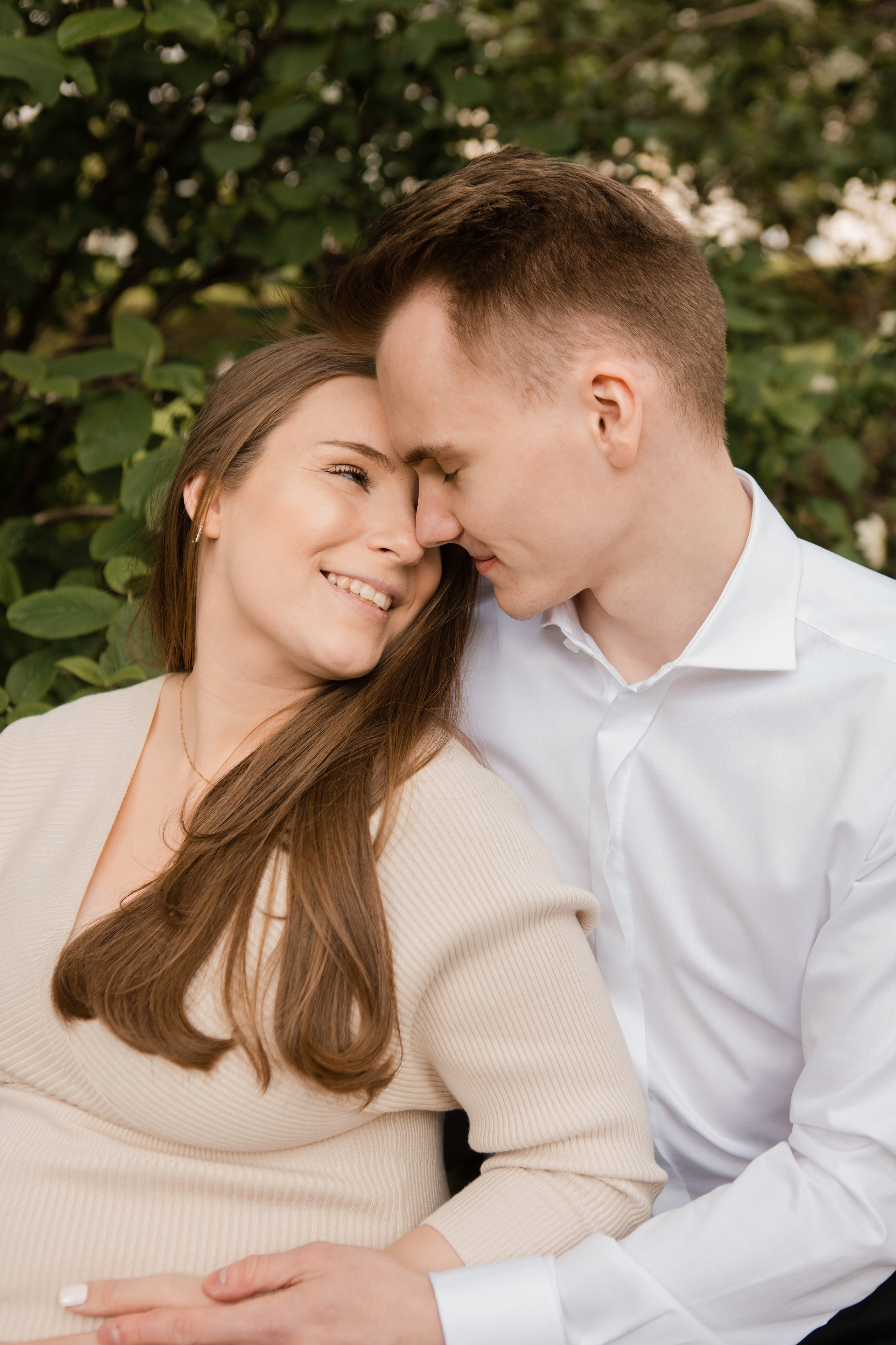 Семейная фотосессия Андрея и Марии. Видеосъемка и фотосъемка свадеб. Фотограф и оператор на свадьбу. Видеосъемка подкастов, собственная видео-фотостудии. Предметная фотосъемка