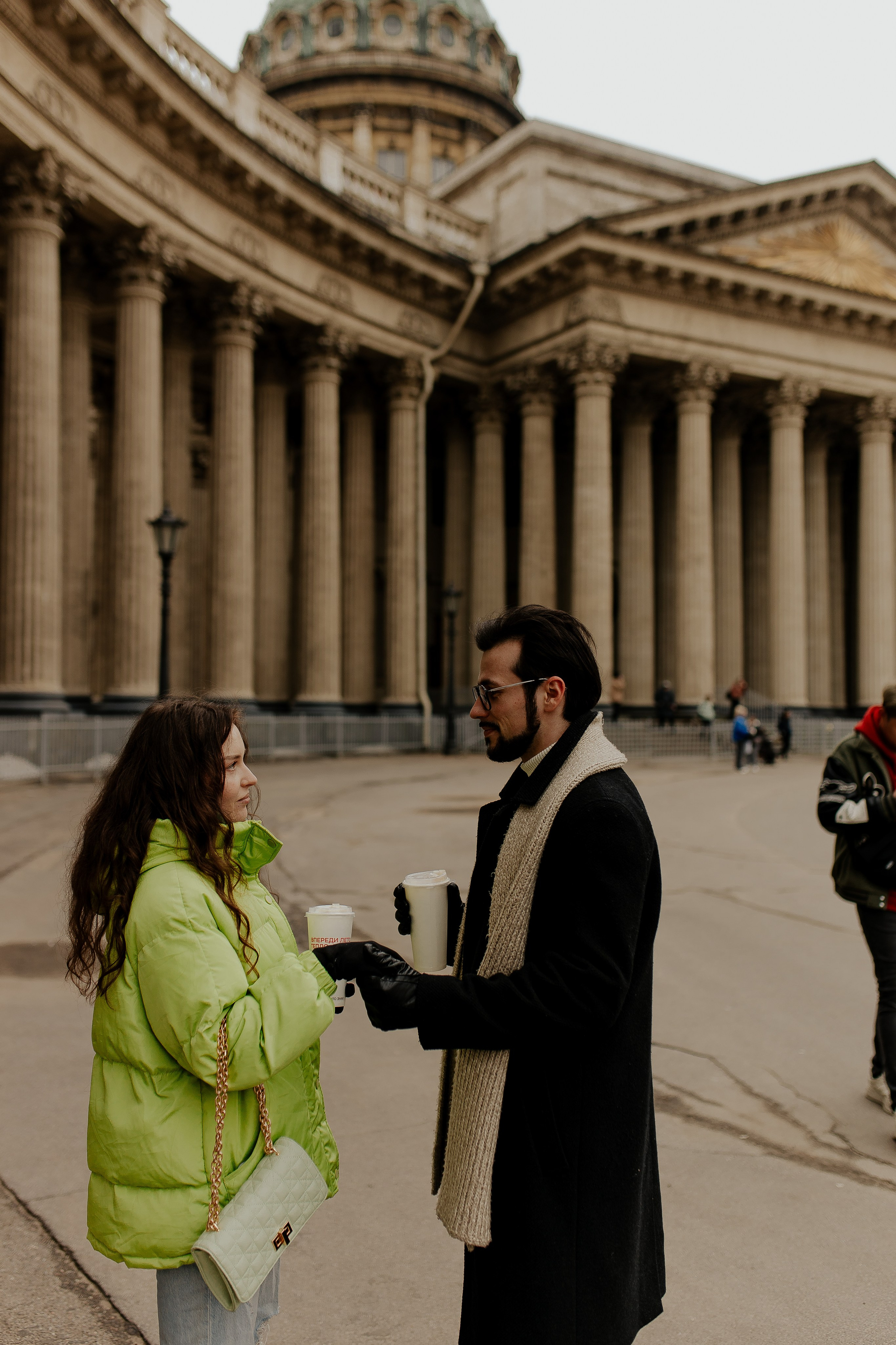 Фотопрогулка по весеннему Петербургу для двоих. Фотограф в Санкт-Петербурге Лиза Семченкова