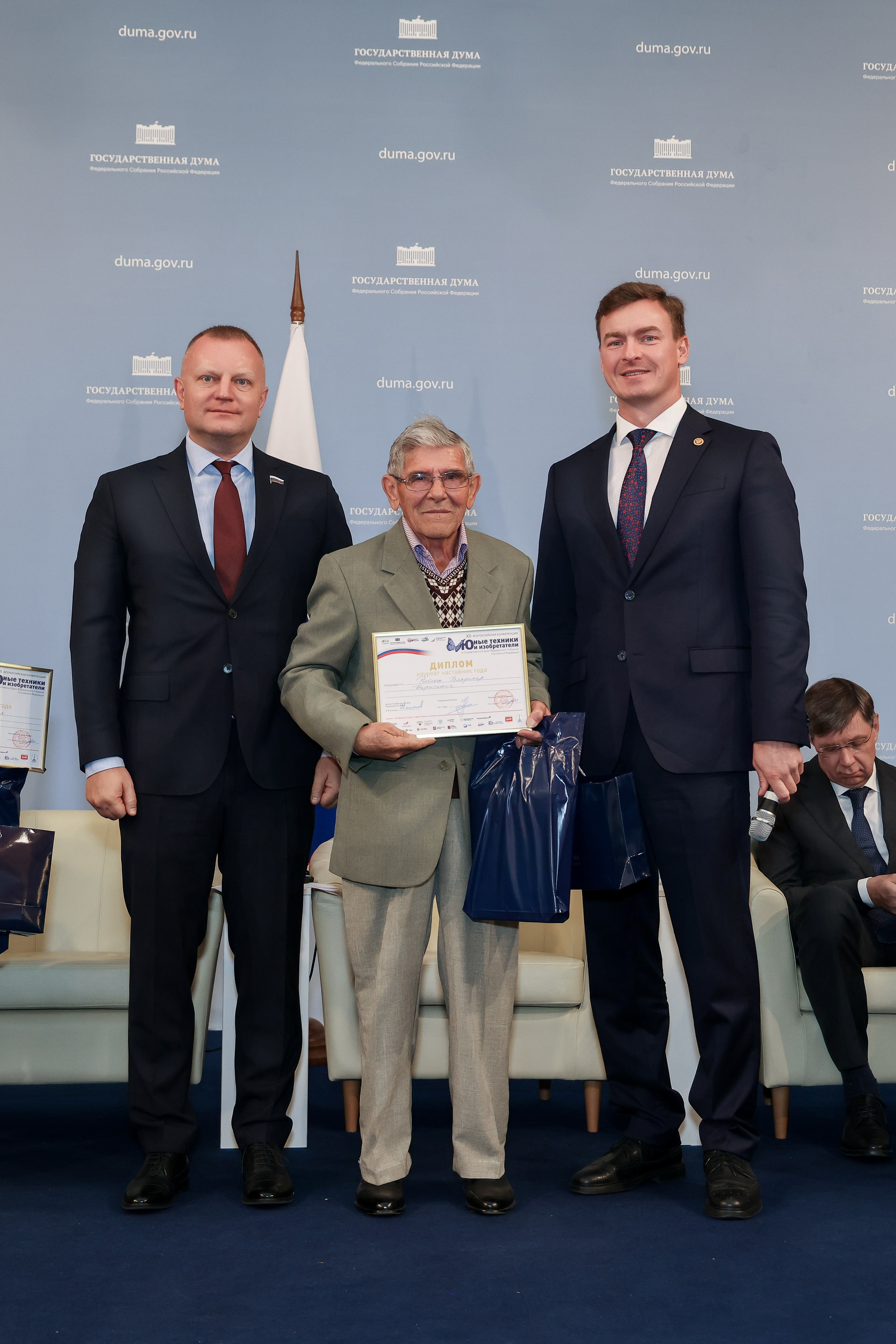 Государственная дума «Юные техники и Изобретатели». Фотограф Антон Чупринин