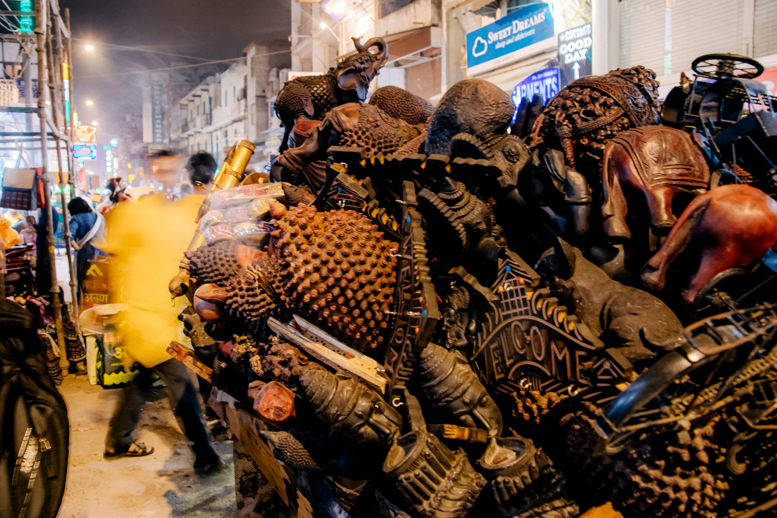 Дели. стрит. Iraogo