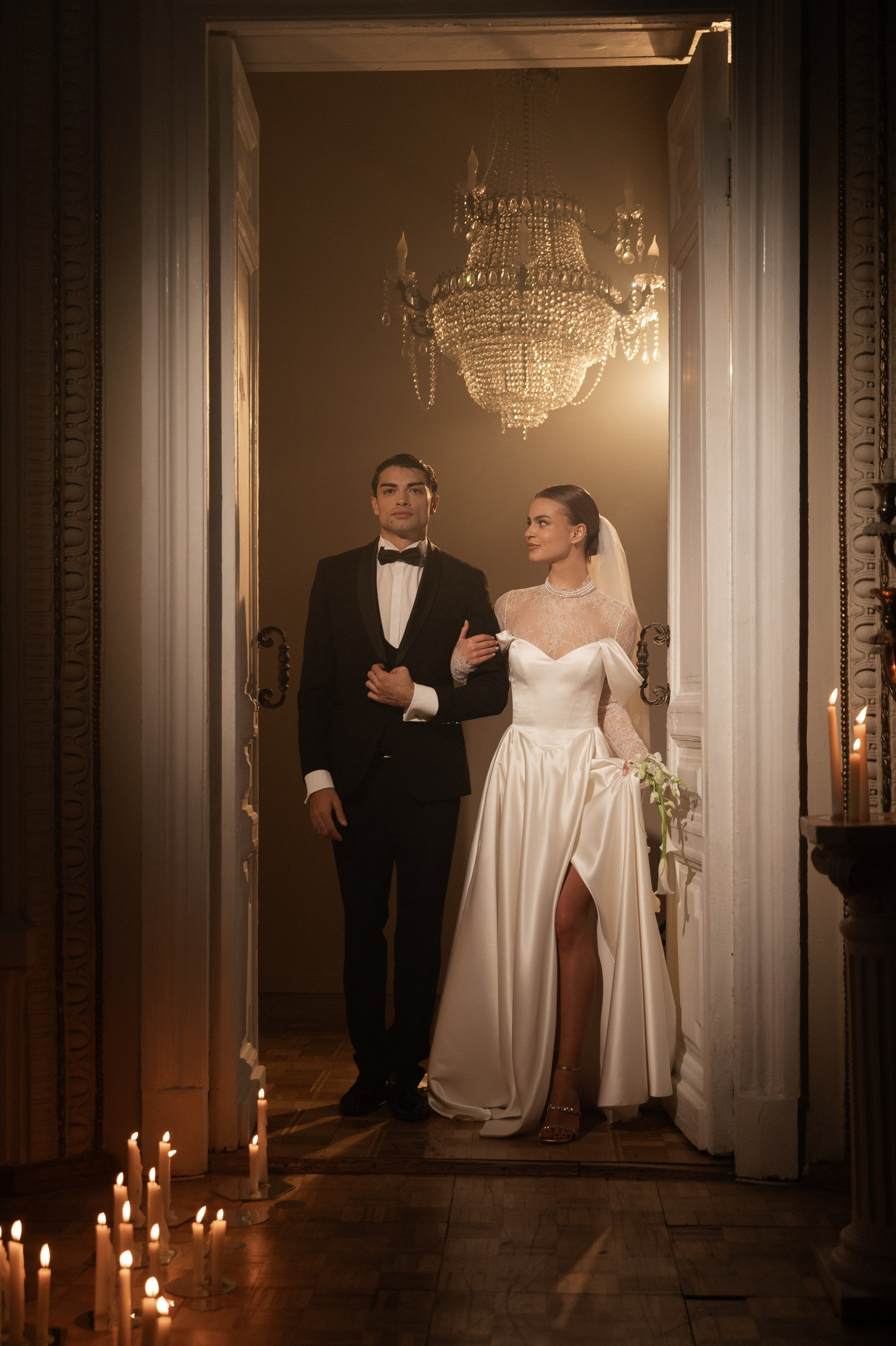 Камерный свадебный ужин при свечах в старинном особняке в фотостудии 21. Kult. Ярослава Ерина — свадебный фотограф в Москве