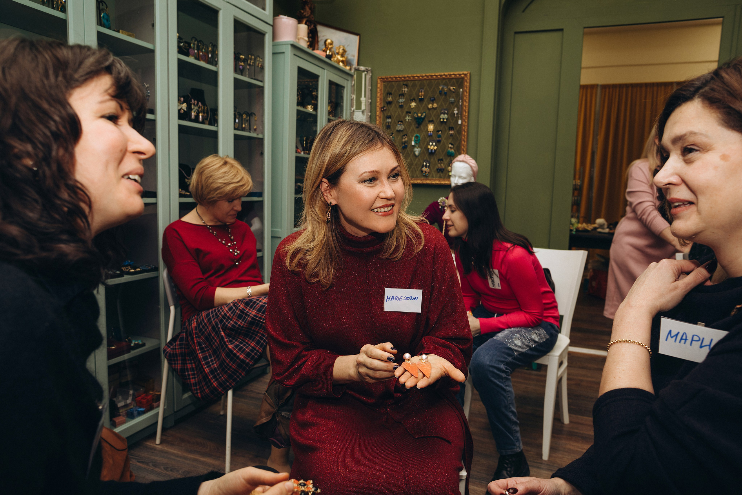 Тренинг. Встреча клуба, украшения. Портретный фотограф в Москве и МО Зимина Татьяна