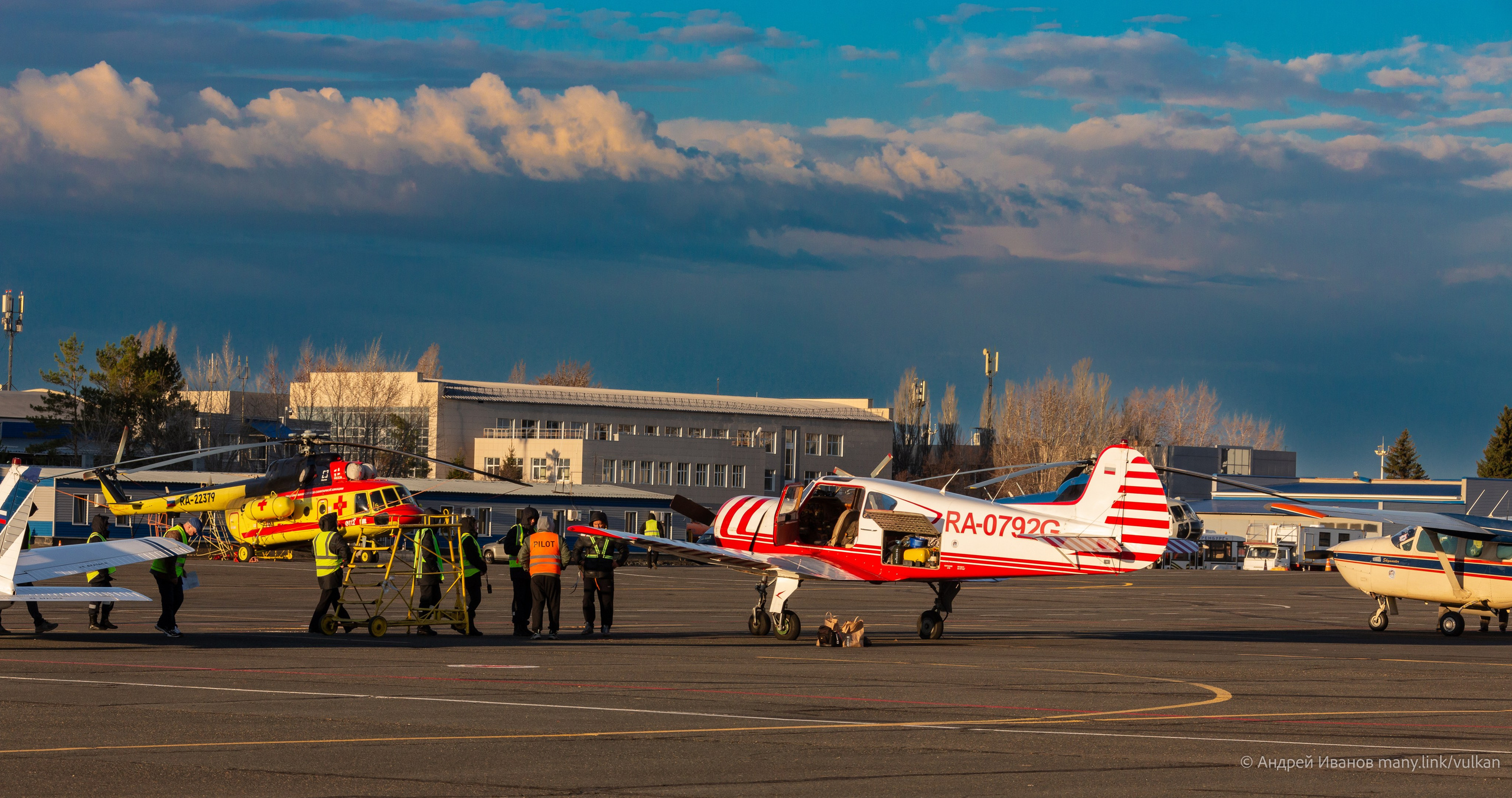 Перелёт на Байконур в 2026 г на самолётах АОН. Фотоальбом показывающий увлекательный мир авиации и мир медведей Андрея Иванова