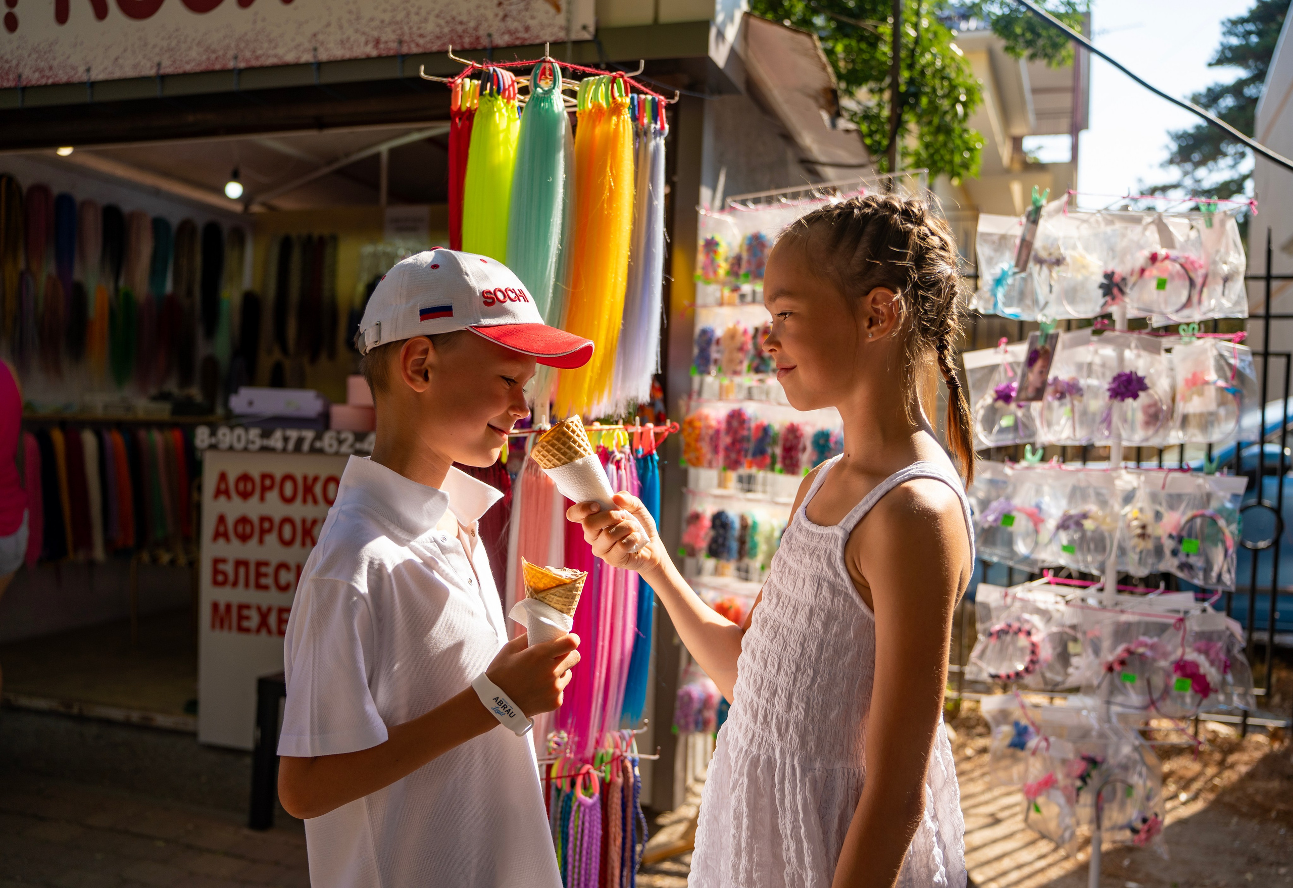 Семейная фотопрогулка по Кабардинке. Семейный и детский фотограф Екатерина Черняева. Снимаю портреты, love story, фотопрогулки, работаю на улице, в кафе, студии, дома у клиента