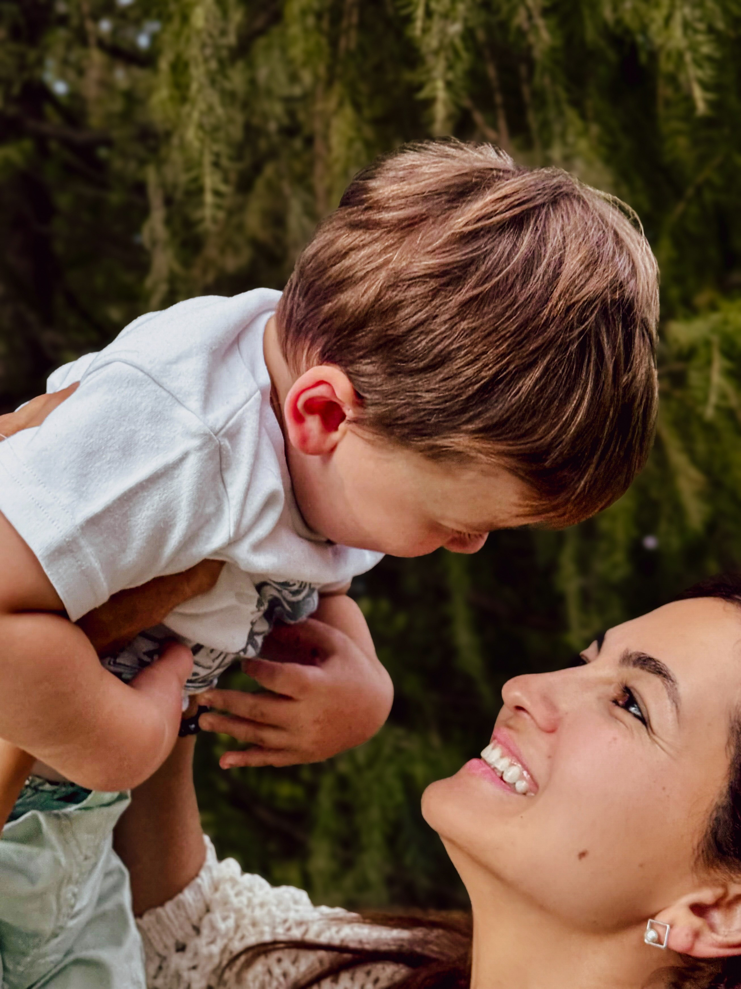 Шахноза с сыновьями. Студия фото, видеографии и мультимедийного дизайна в Москве Multi Frame Studio