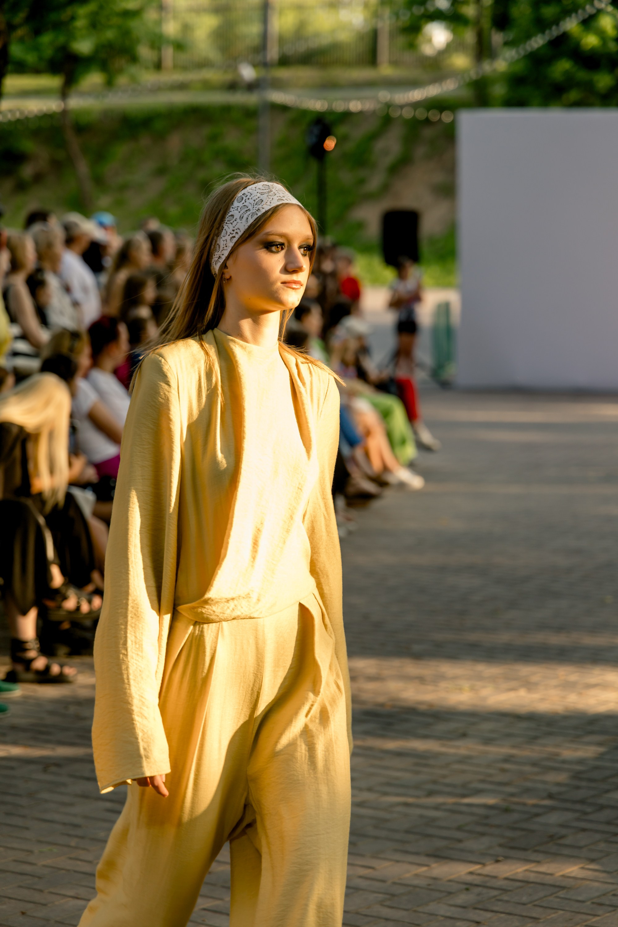 Smolensk Fashion Week 2025_показы_ДЕНЬ 1_ВЕЧЕРНИЙ ПОКАЗ_19:00. Главная