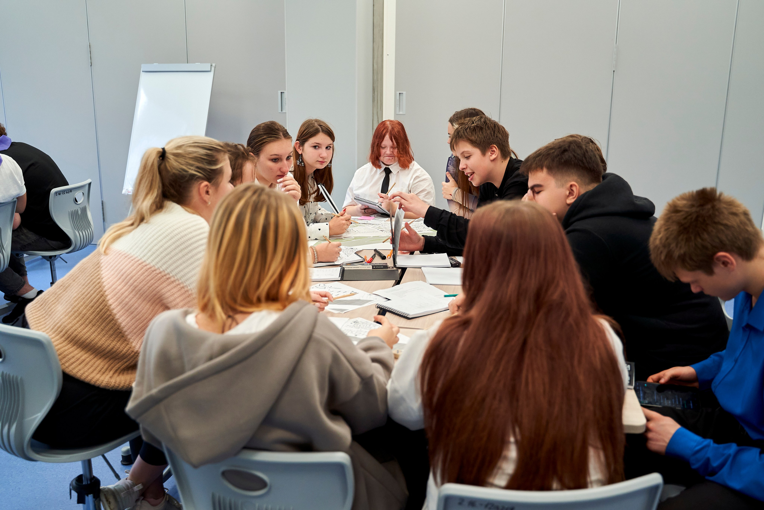 Городская экспедиция «Взрослый взгляд на Нижний» (Эн+ & Точка Урбан). Репортажный фотограф Вилянов Евгений. Нижний Новгород