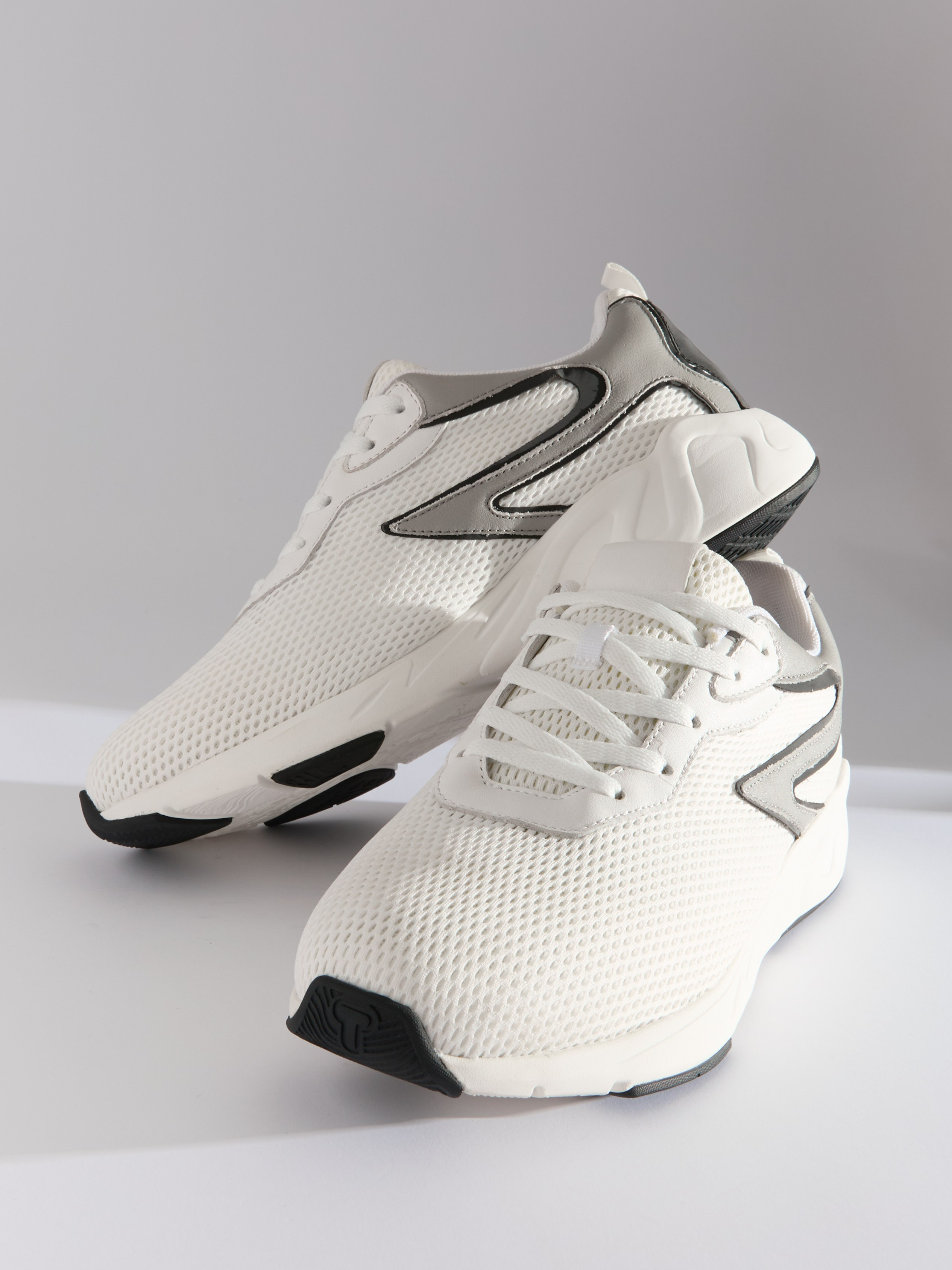 Предметный фотограф в Москве Евгений Шубин