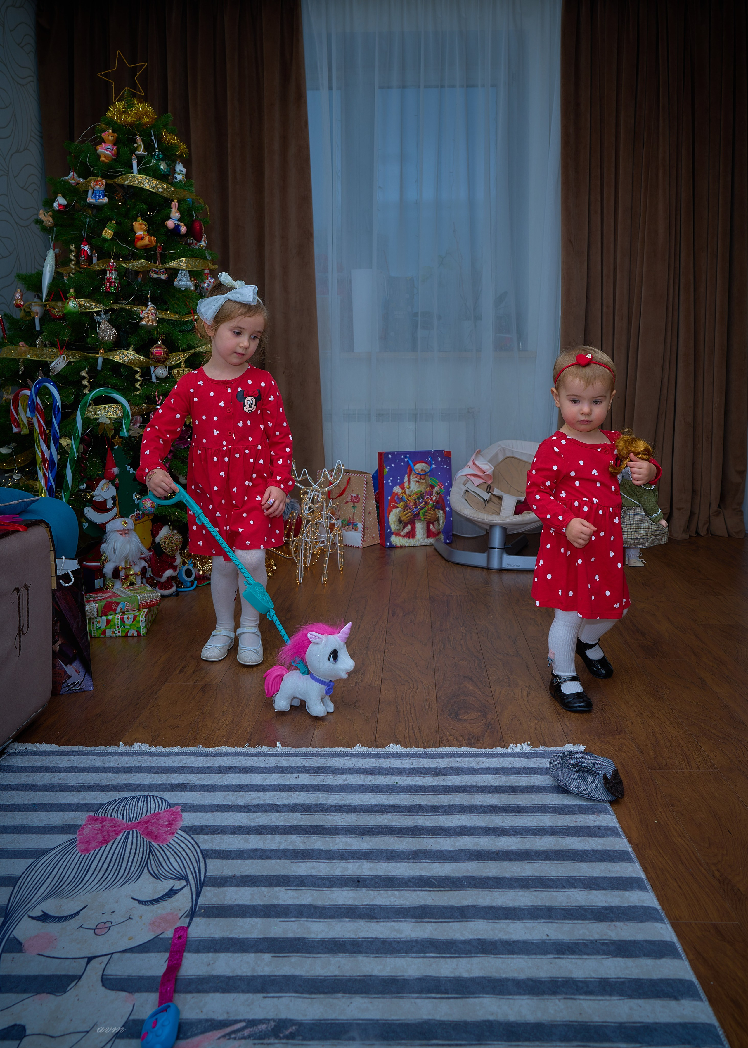 Машенька и Поленька 2024. Фотограф Михеев Андрей