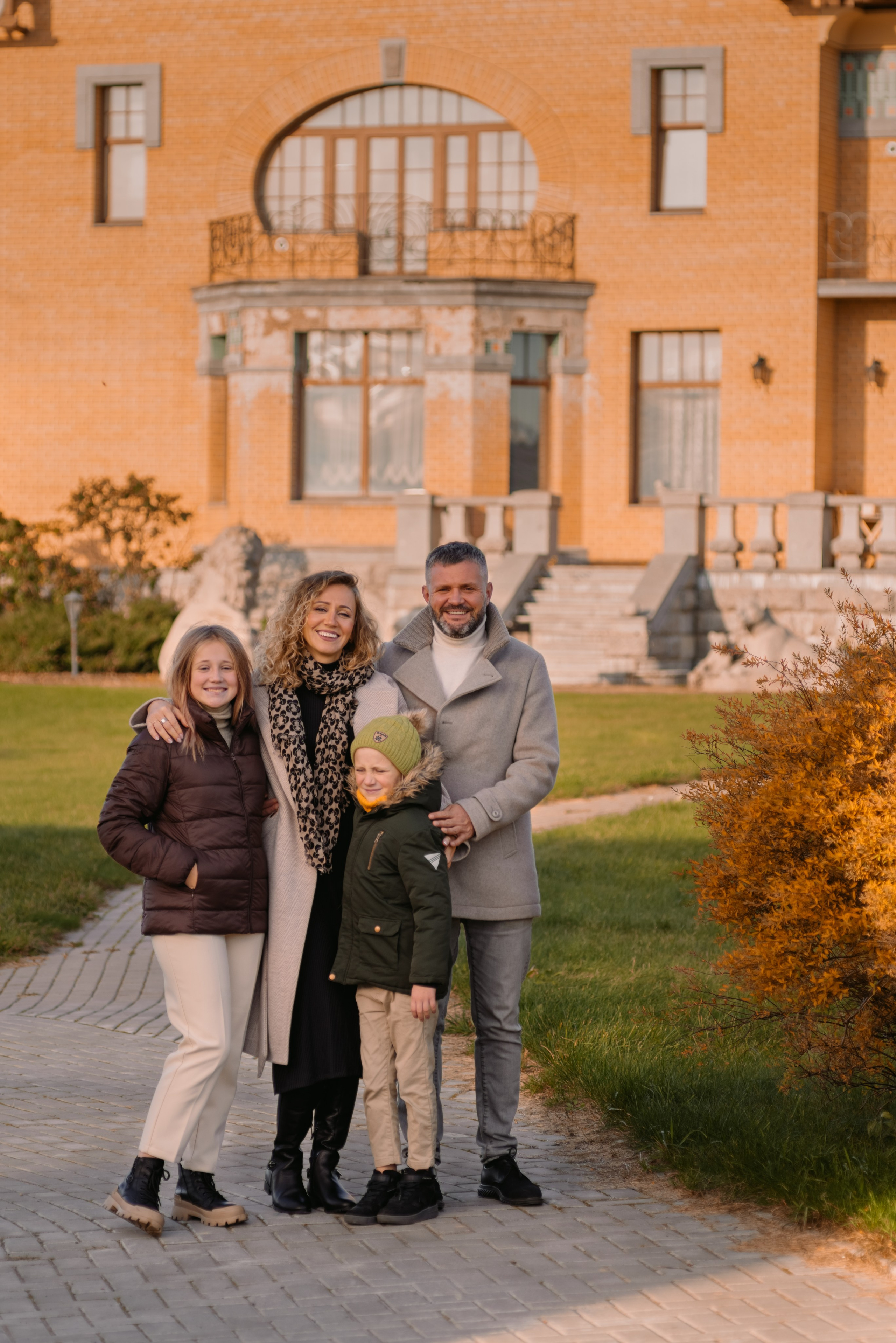 Фотосессия в конюшне и парке. Фотограф Юлия Кондратьева