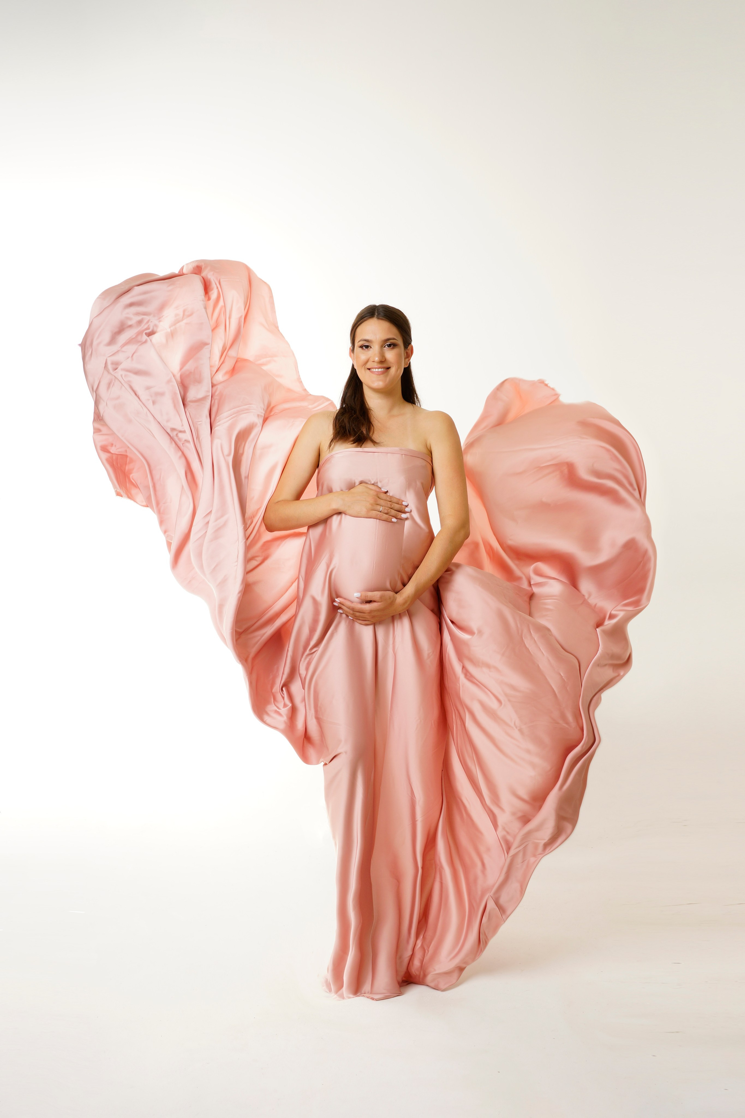 Съёмка беременности в моей фотостудии «НЕБО». Женский фотограф в Химках Алёна Ленёва