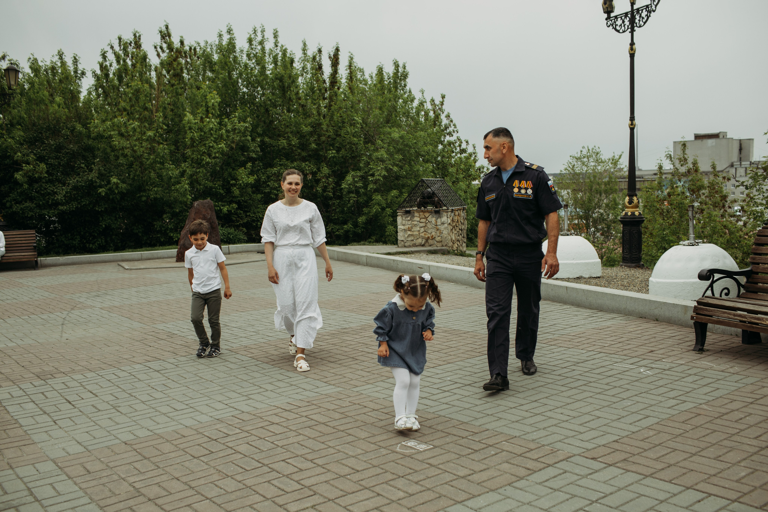 Амина, Малик, Юля, Сахиб. Семейный фотограф Томск