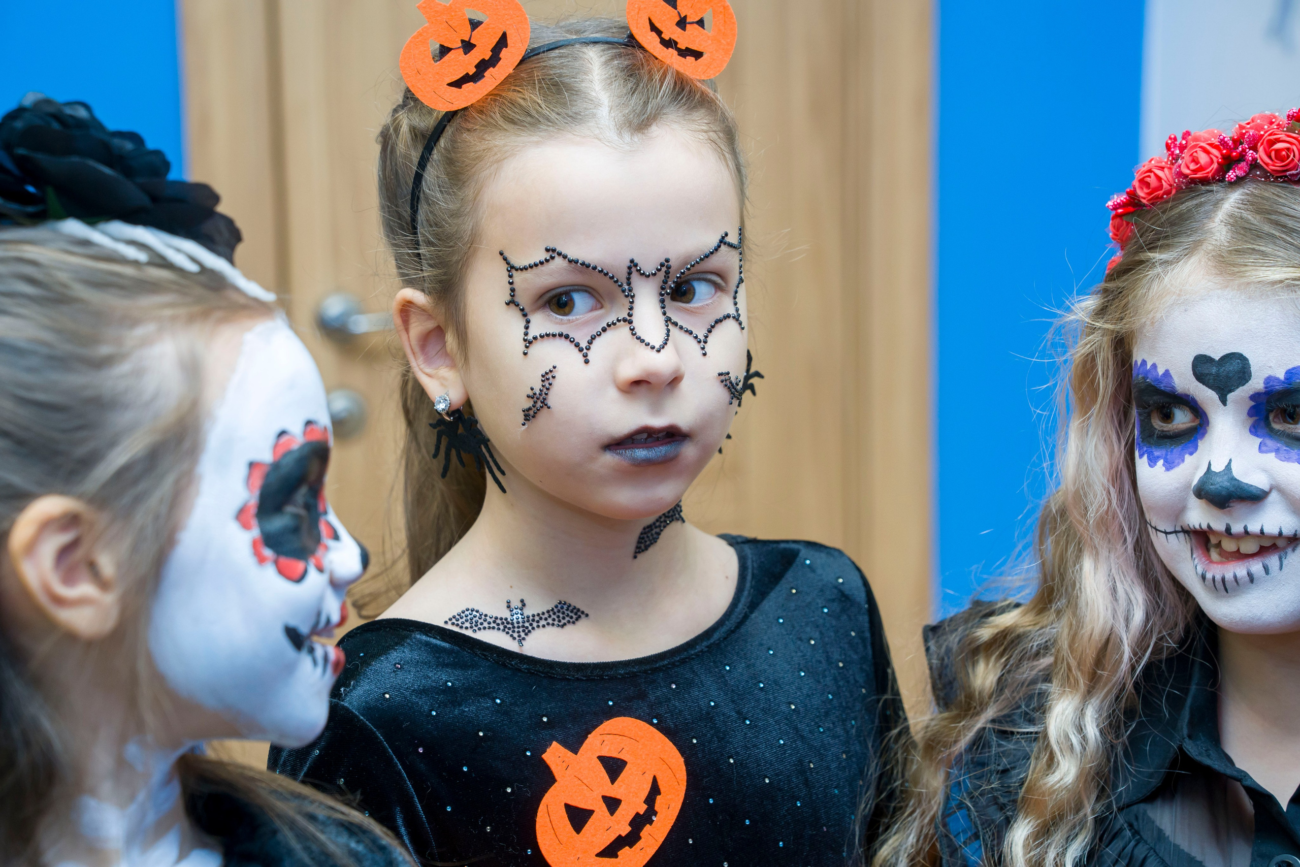 Репортаж детского праздника хеллоуин. Фотограф в Санкт-Петербурге. Репортажная и все съёмки для бизнеса
