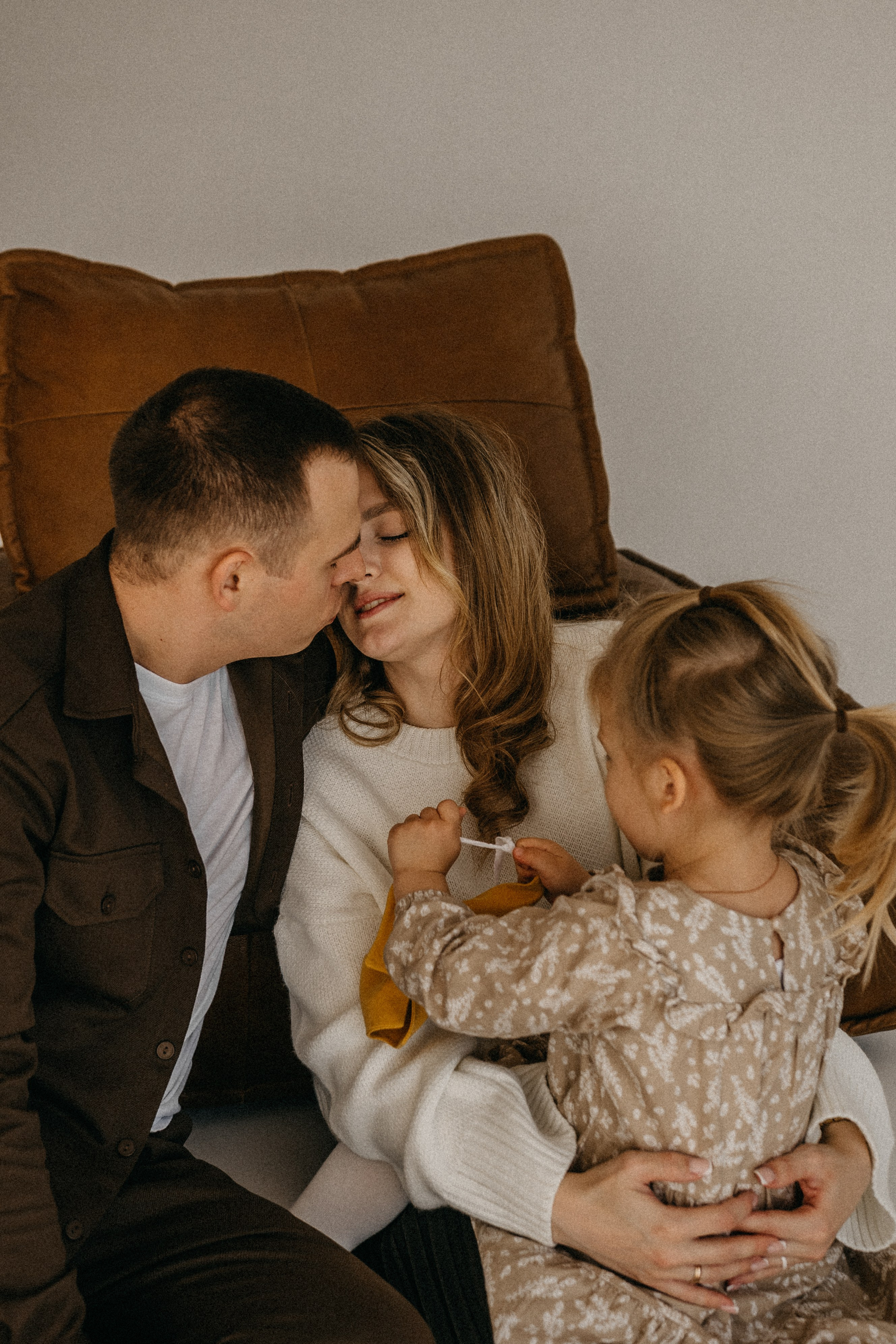 Евгения, Василиса и Михаил. Гаврилова Настя семейный фотограф lifestyle в Москве