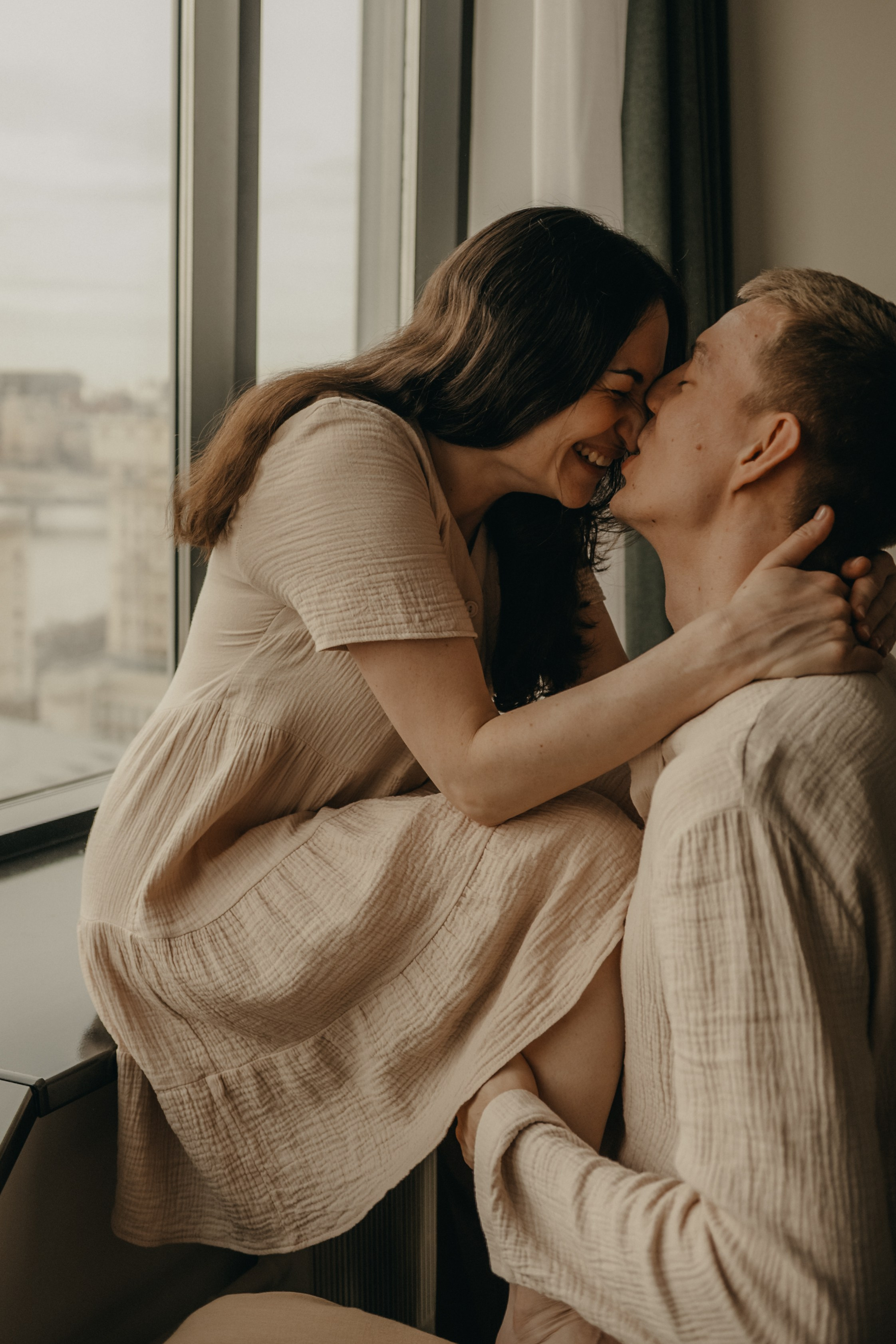 Номер на двоих. Гаврилова Настя семейный фотограф lifestyle в Москве