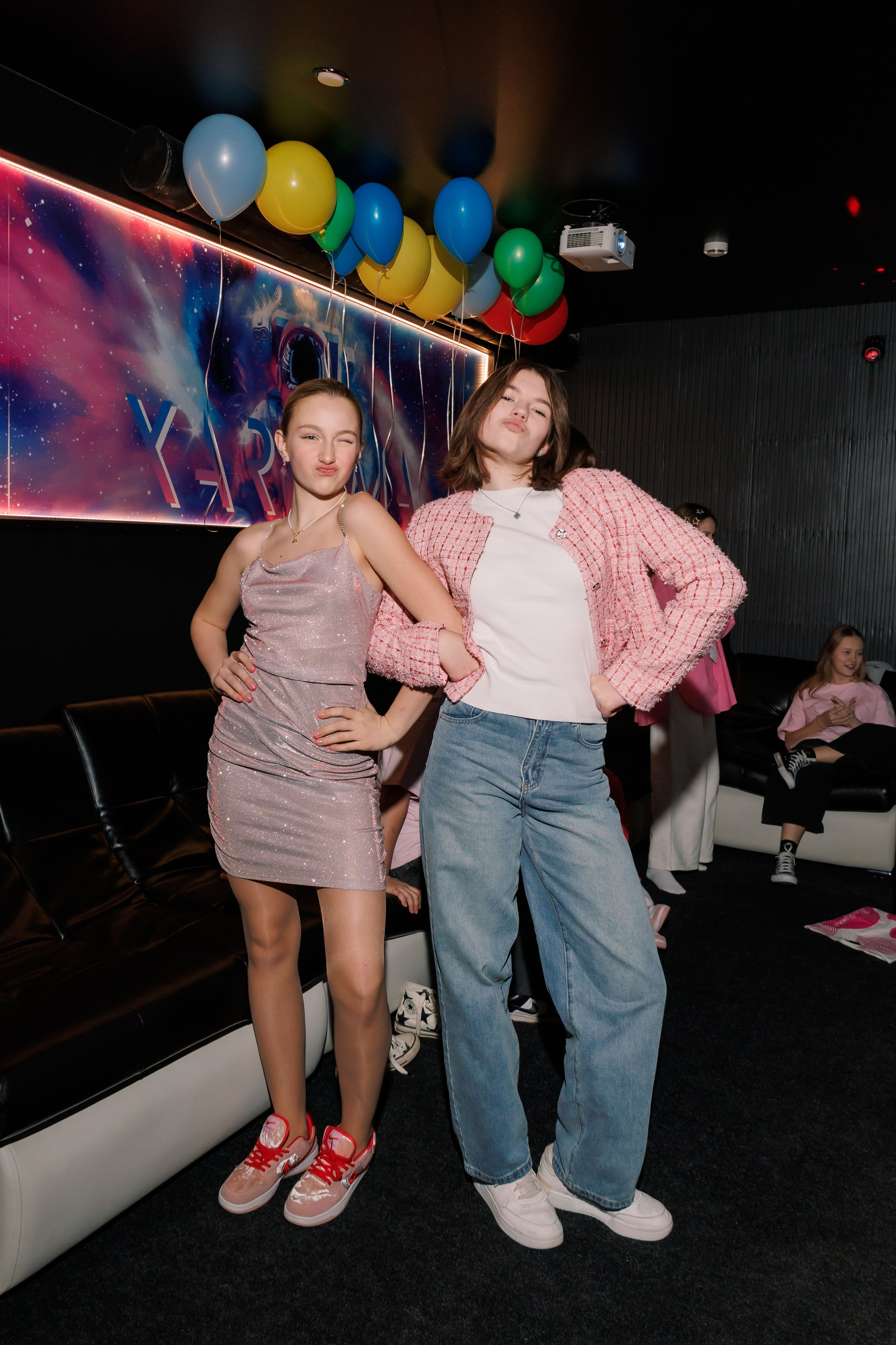 День Рождения в караоке. Фотограф в Москве Дмитрий Емельянов