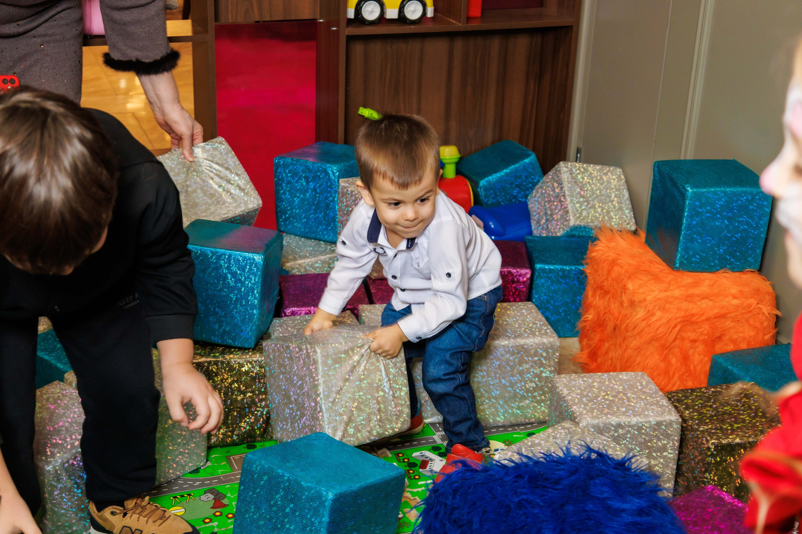 День рождения в ресторане. Фотограф в Москве Дмитрий Емельянов