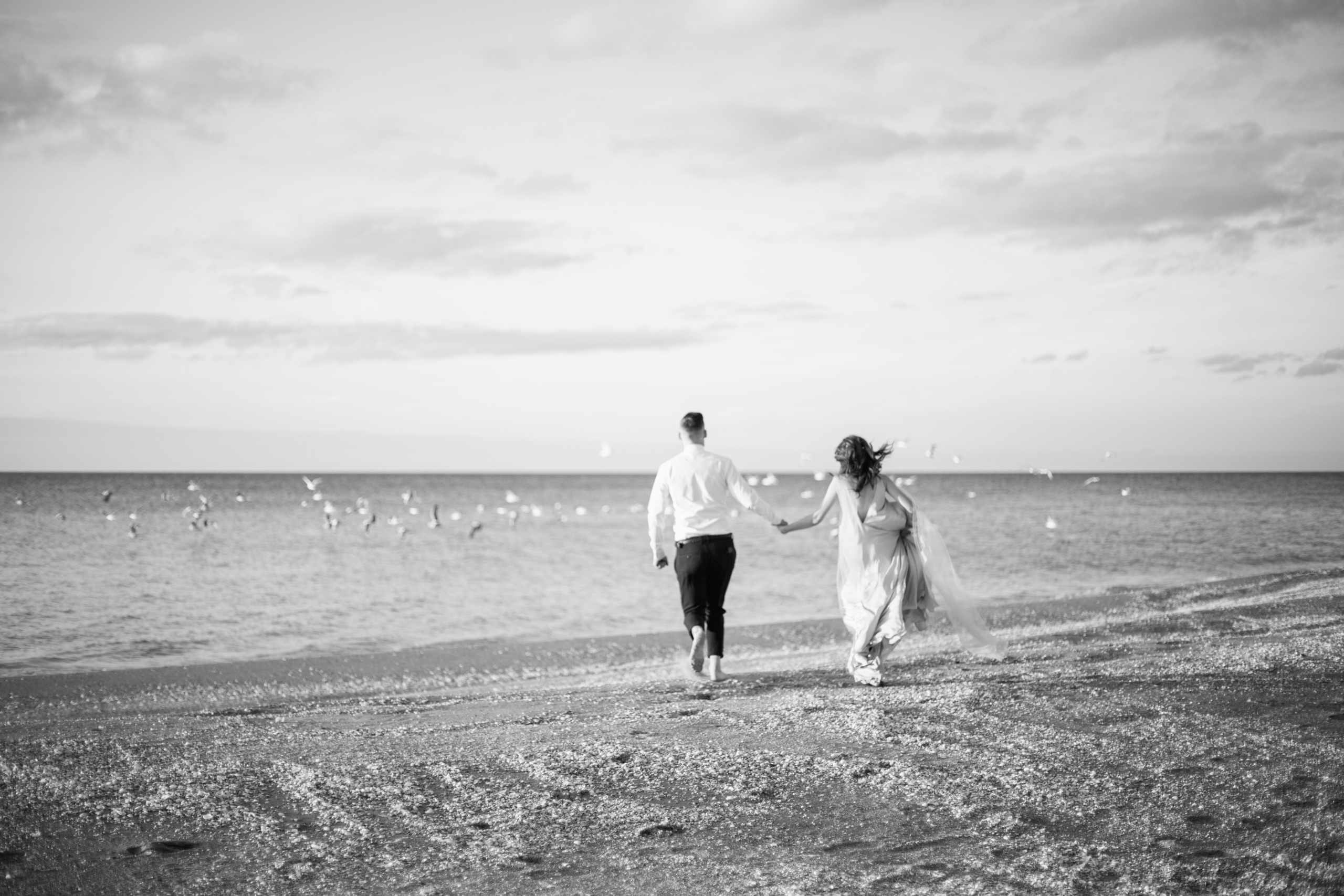 Love story на берегу моря Константина и Дианы. Свадебный фотограф Краснодар