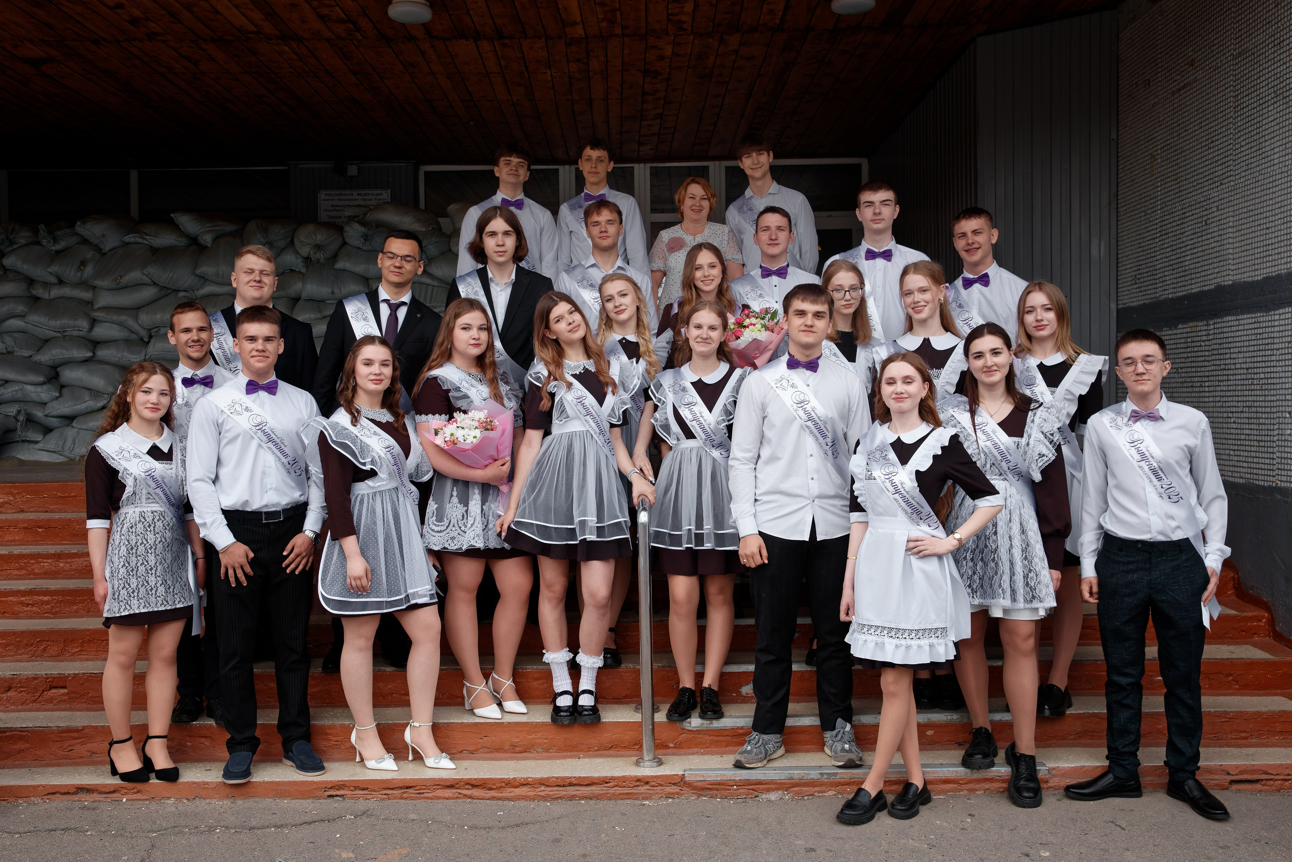 Последний звонок Школа № 42. Семейный фотограф — Макс Белогрудов