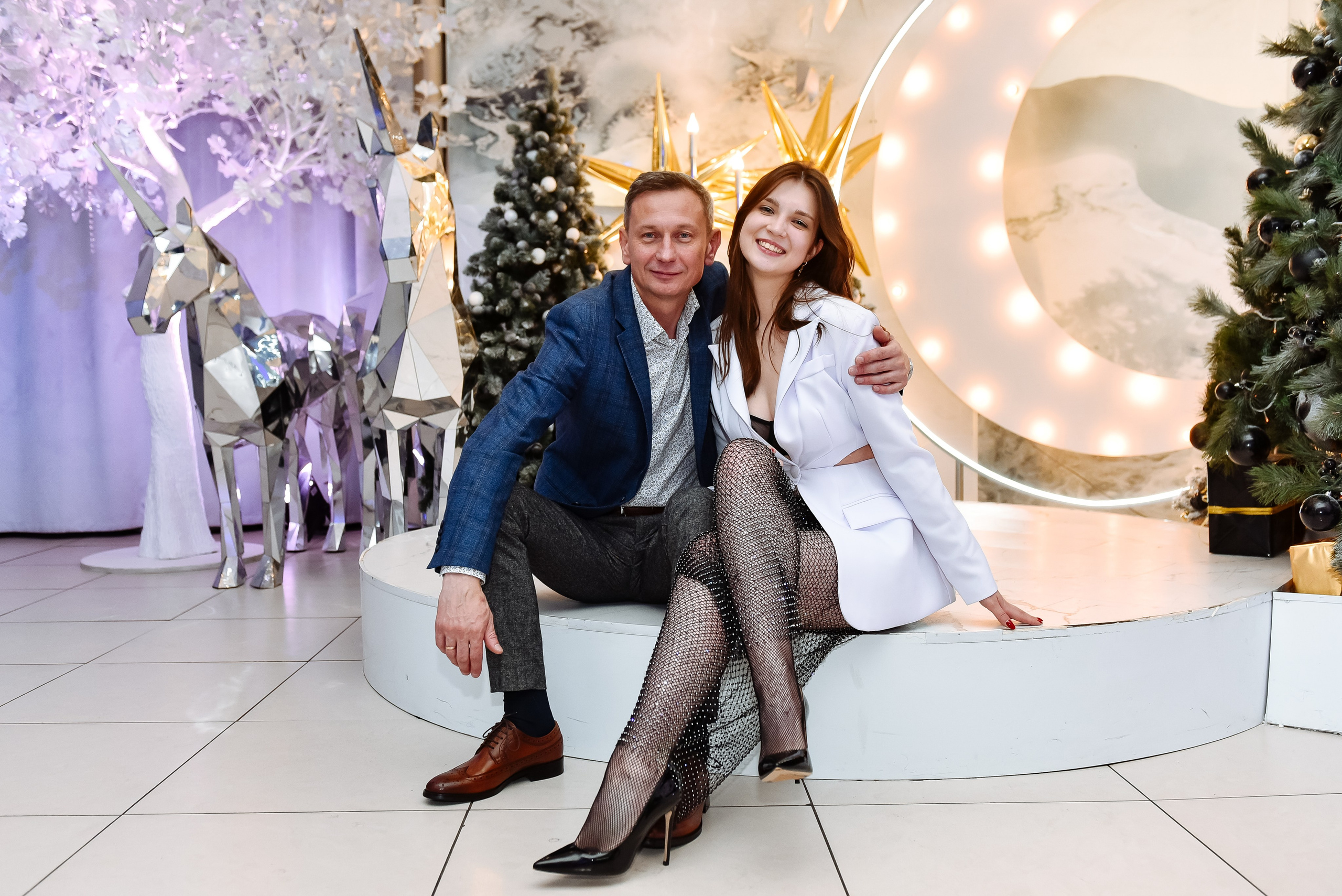 Новогодний корпоратив в ресторане Nebesa. Анастасия Петрович фотограф, фотокорреспондент в Москве и Санкт-Петербурге. Фотосъёмка репортажа, мероприятия, корпоративная съёмка, контент