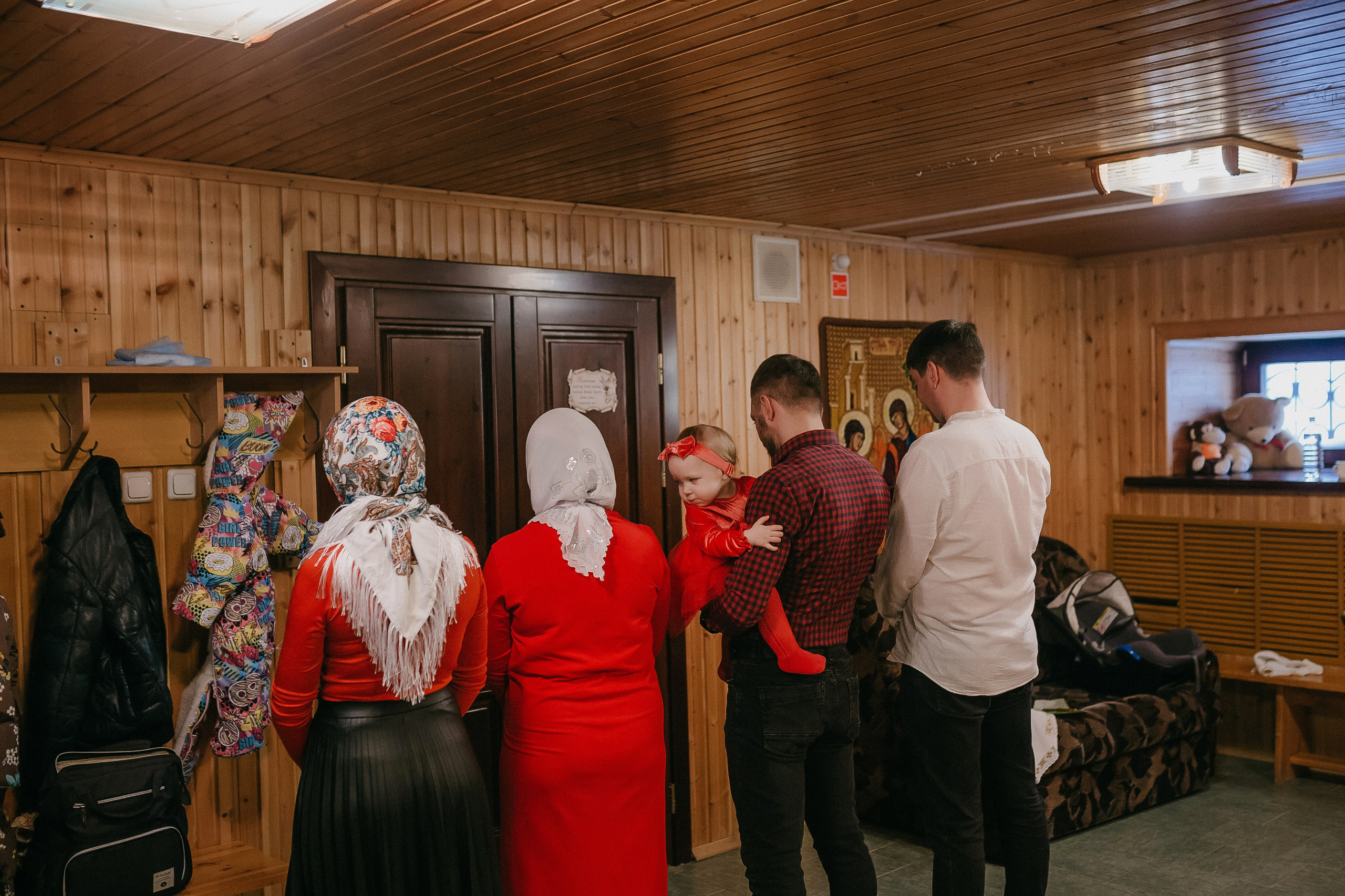 Крещение Ксении. Храм Симеона Верхотурского п.Барсово. Семейный фотограф в Сургуте