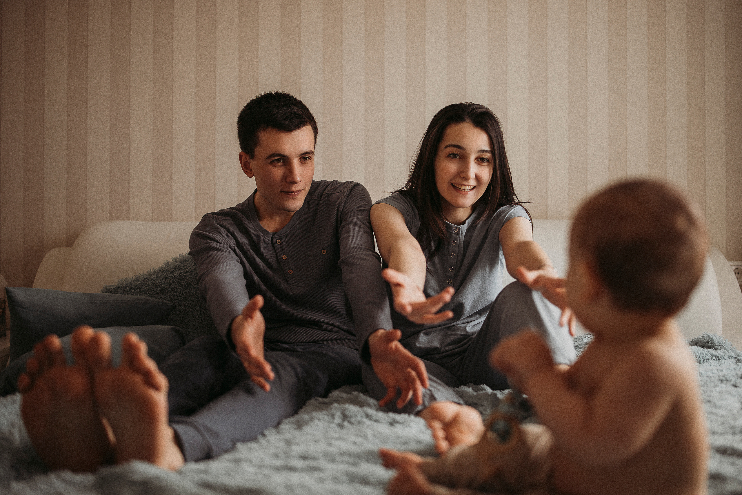 Семейная фотосессия дома. Семейный фотограф в Краснодаре Коломыцева Евгения
