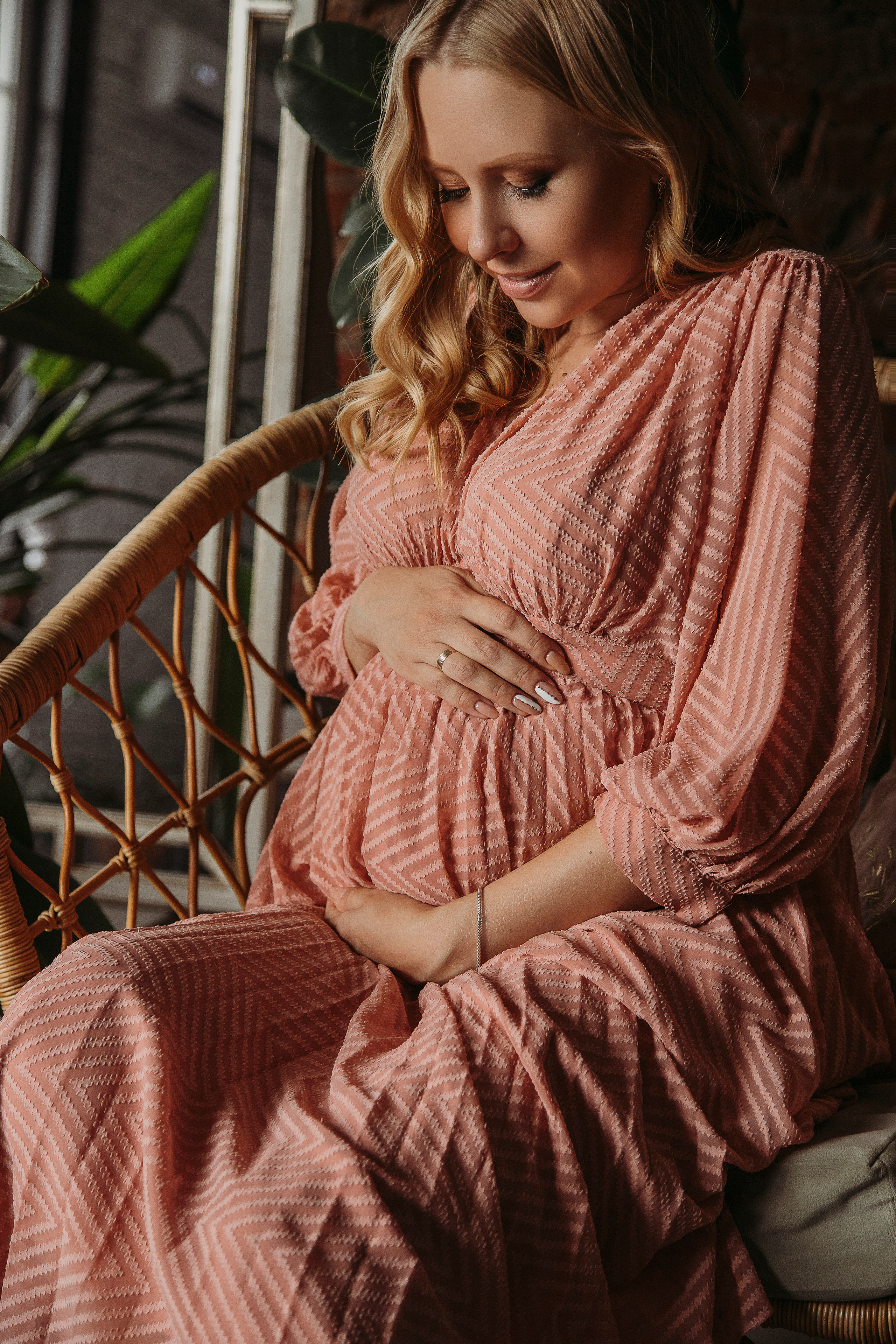 Семейная фотосессия в студии. Семейный фотограф в Краснодаре Коломыцева Евгения