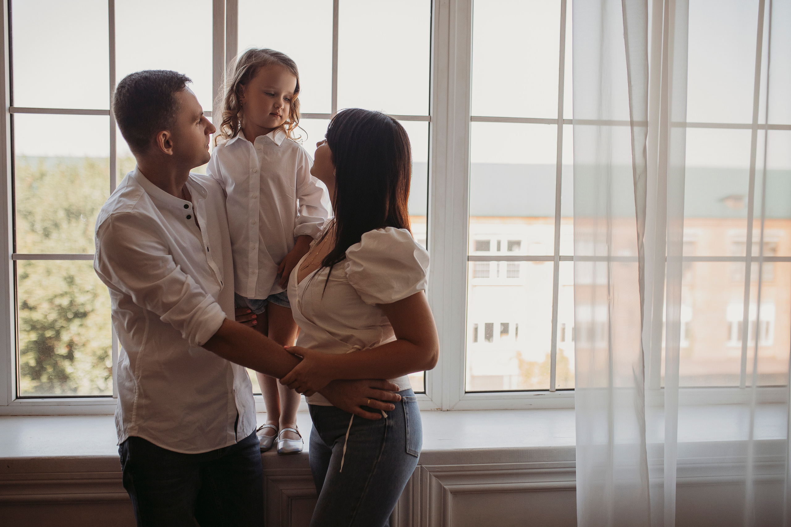 Семейная фотосессия в студии. Семейный фотограф в Краснодаре Коломыцева Евгения