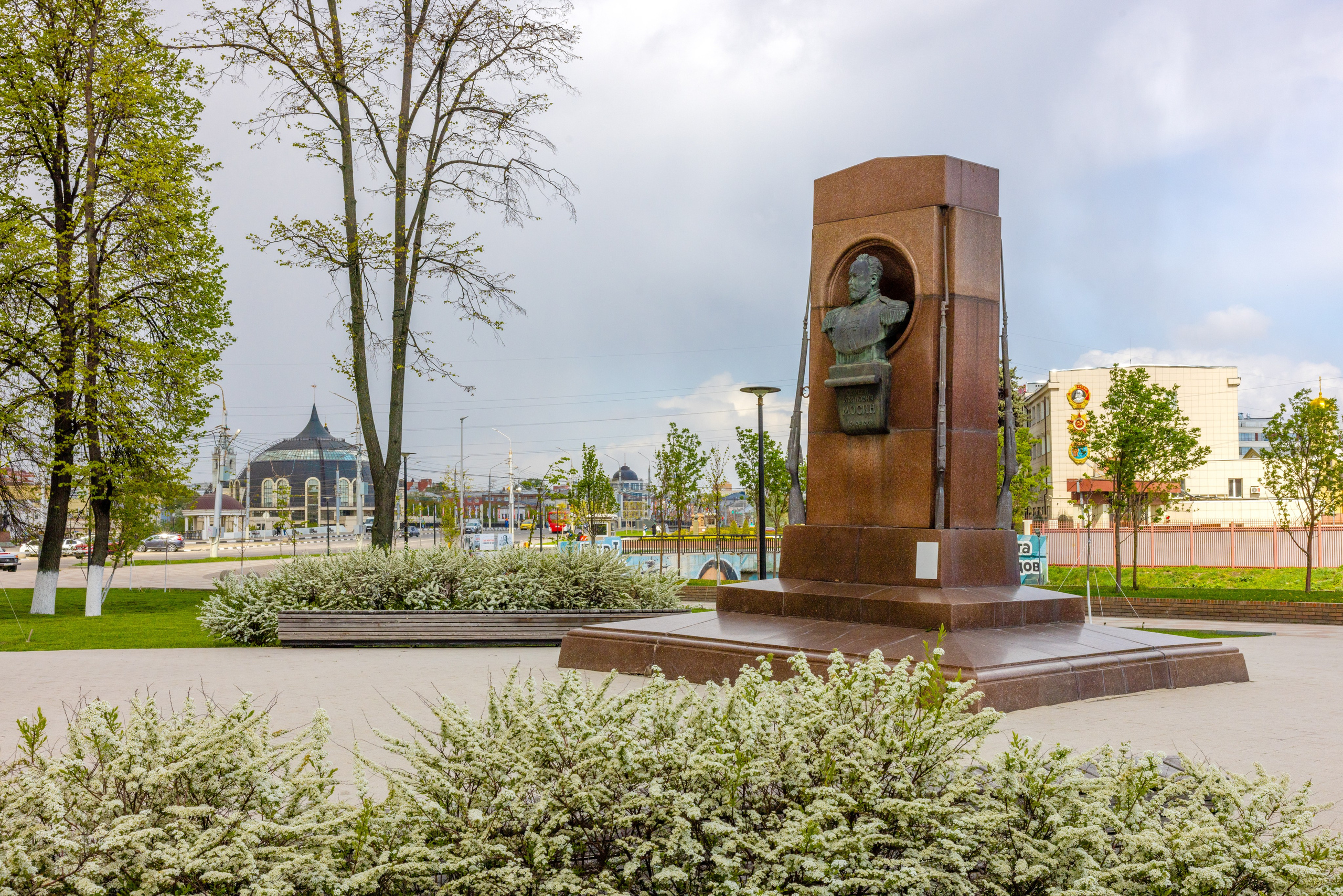 Памятник Мосину. Фотограф в Туле Крупский АнДРей. Фотостудия «КАДР71» в Туле