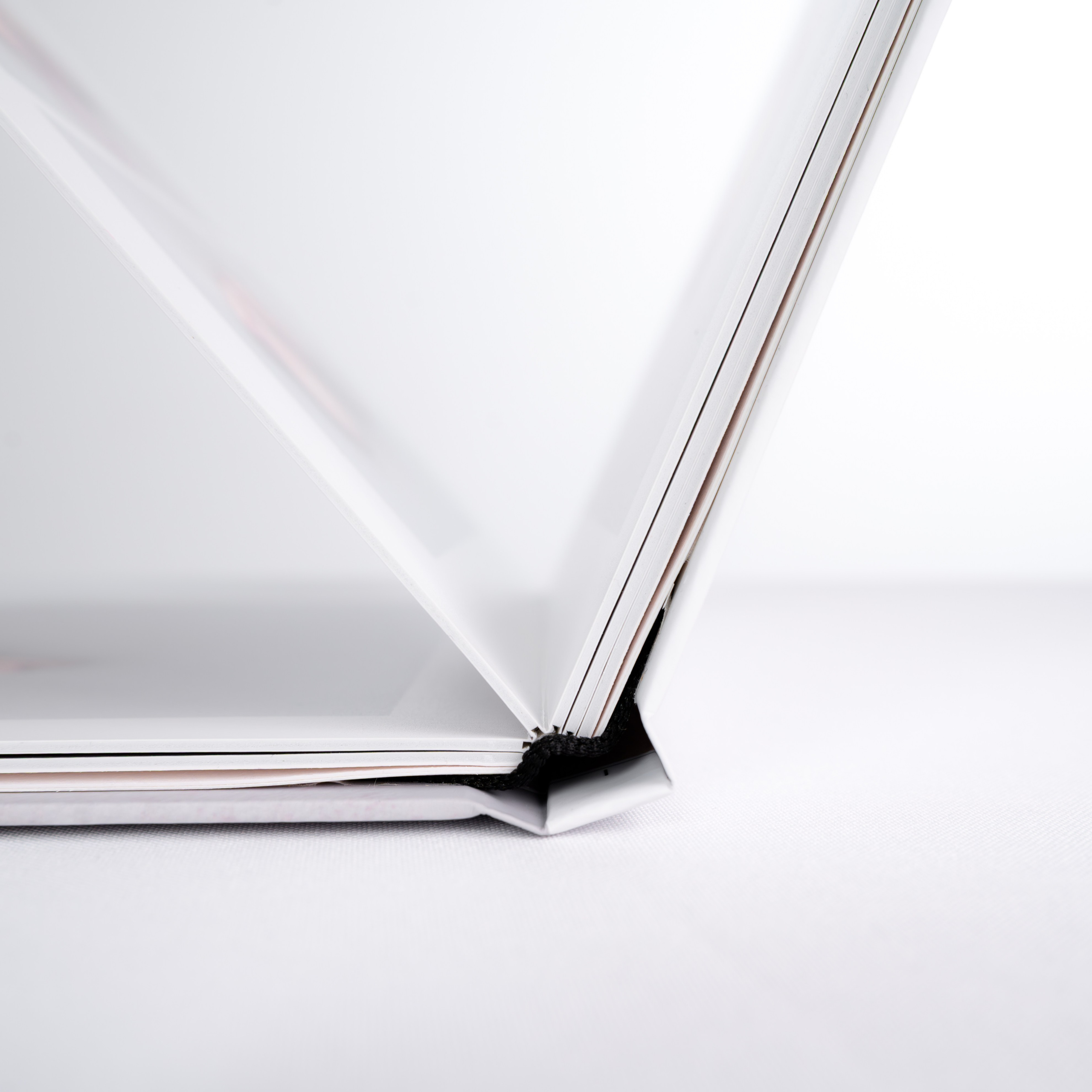 Предметная фотосессия альбомов. Фотограф/видеограф Богдан Голованов