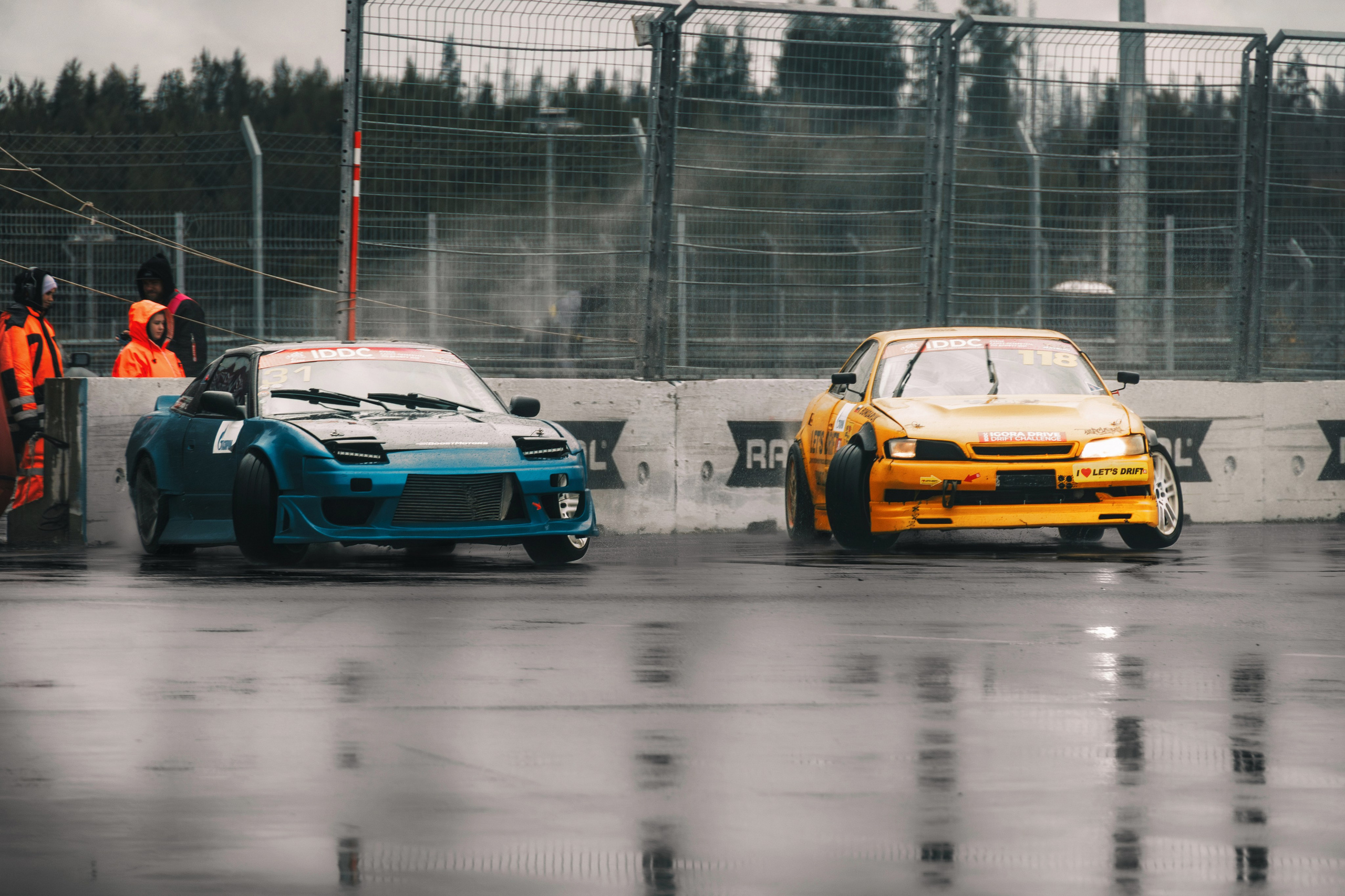 IDDC Этап 2: Бетонный Колизей и блогеры в деле