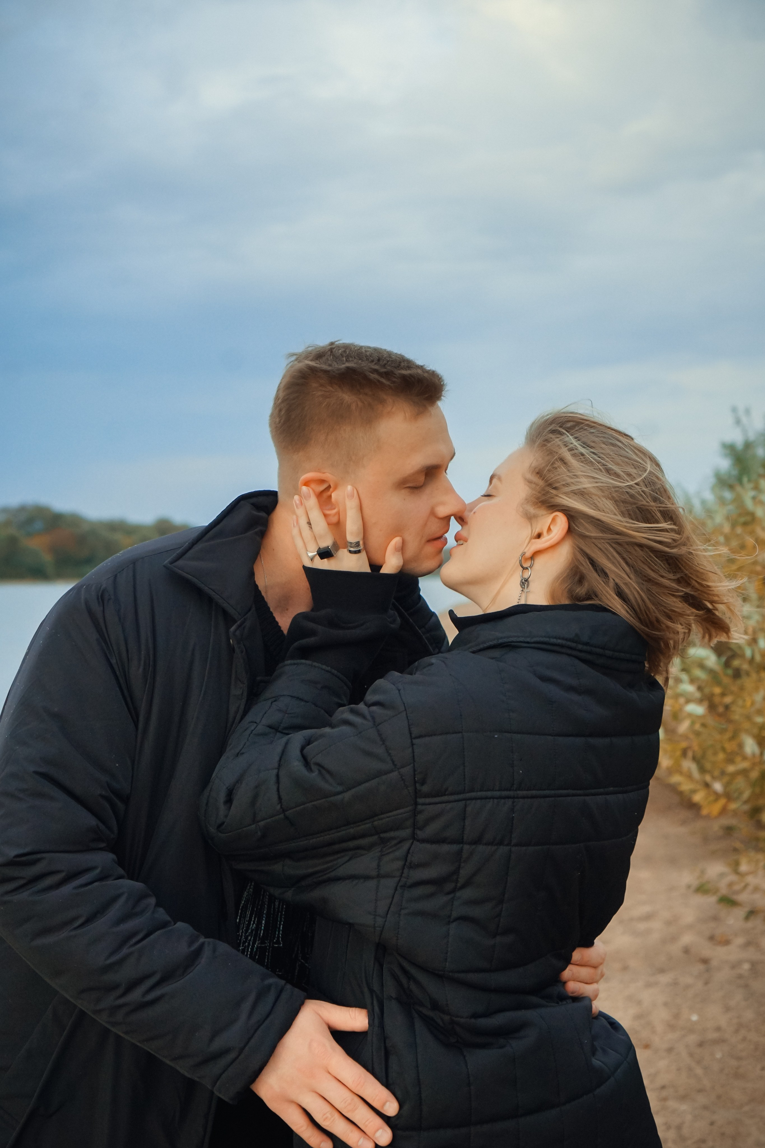 Фотосессия на берегу реки. Лиза Фирстова — самый добрый фотограф
