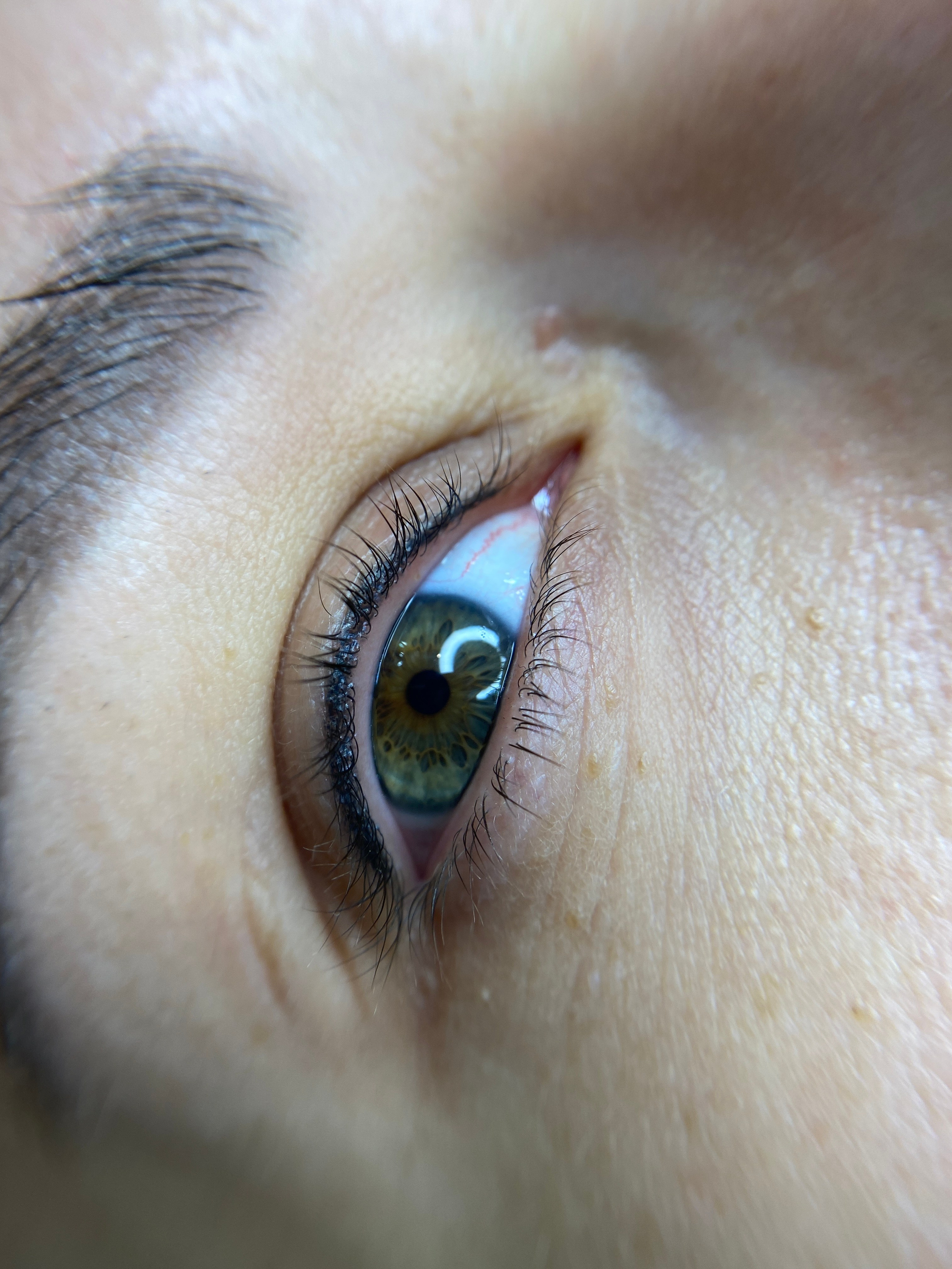 Олеся. Студия перманентного макияжа, косметологии и массажа SYMMETRY в Москве, м. Киевская