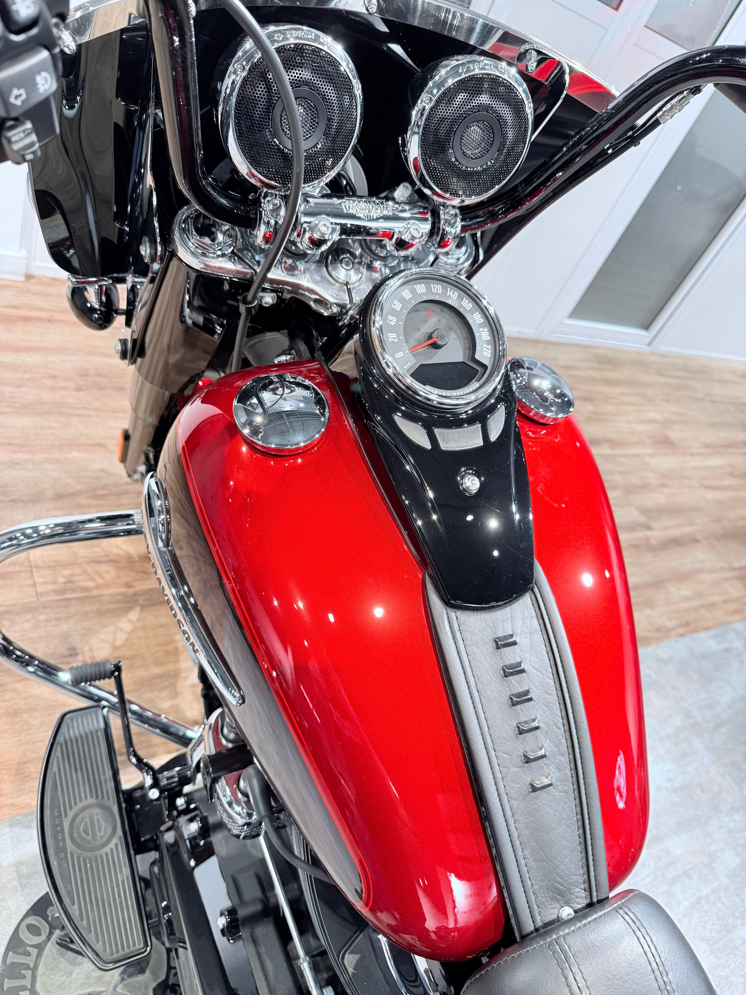 Мотоциклы Harley-Davidson 2018 Heritage Limited (Softail)  — купить мотоцикл. Hello Davidson, Москва. Только хорошие мотоциклы…