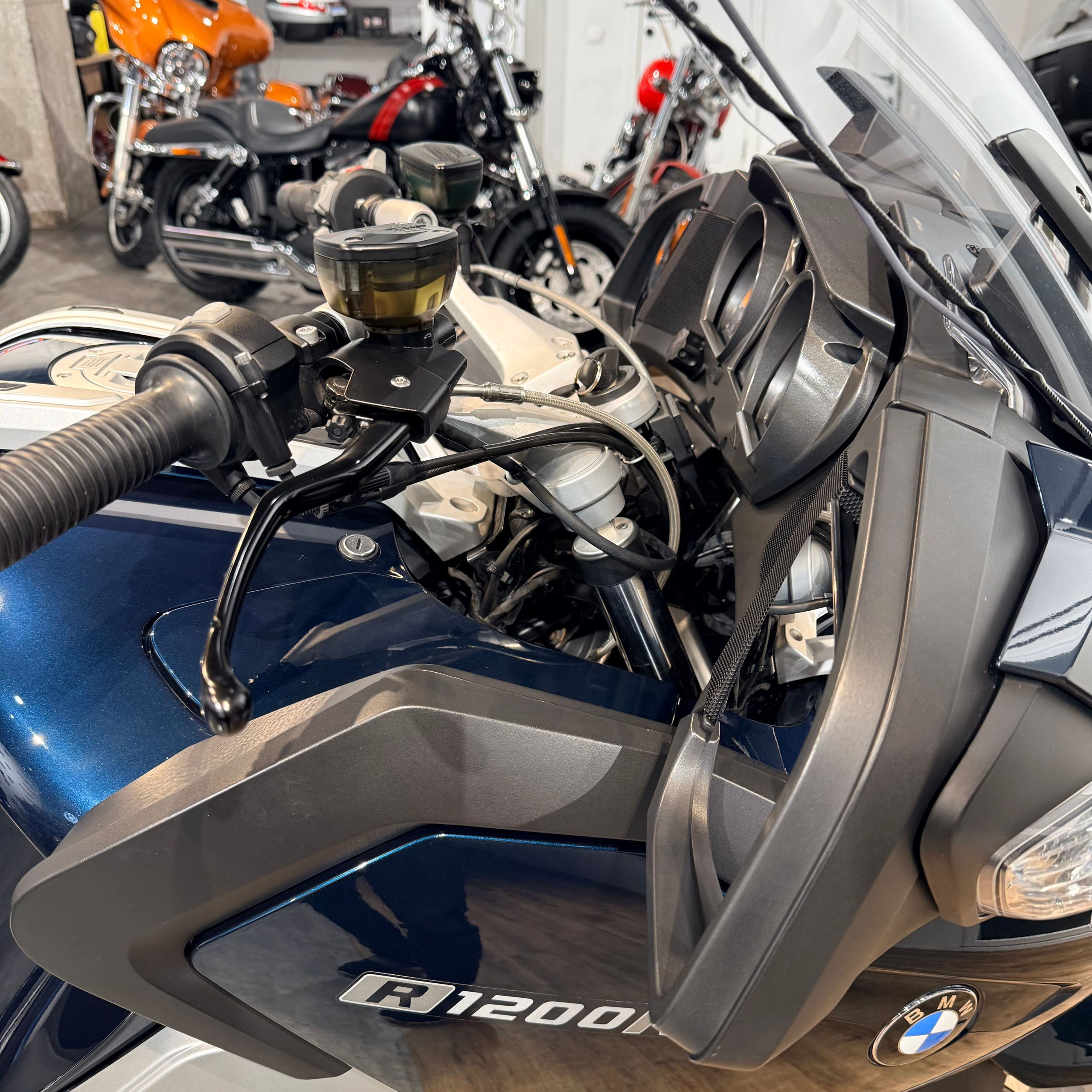 2013 ВMW R1200RТ Navy Blue (VIN WB10*7384). Hello Davidson, Москва. Только хорошие мотоциклы…