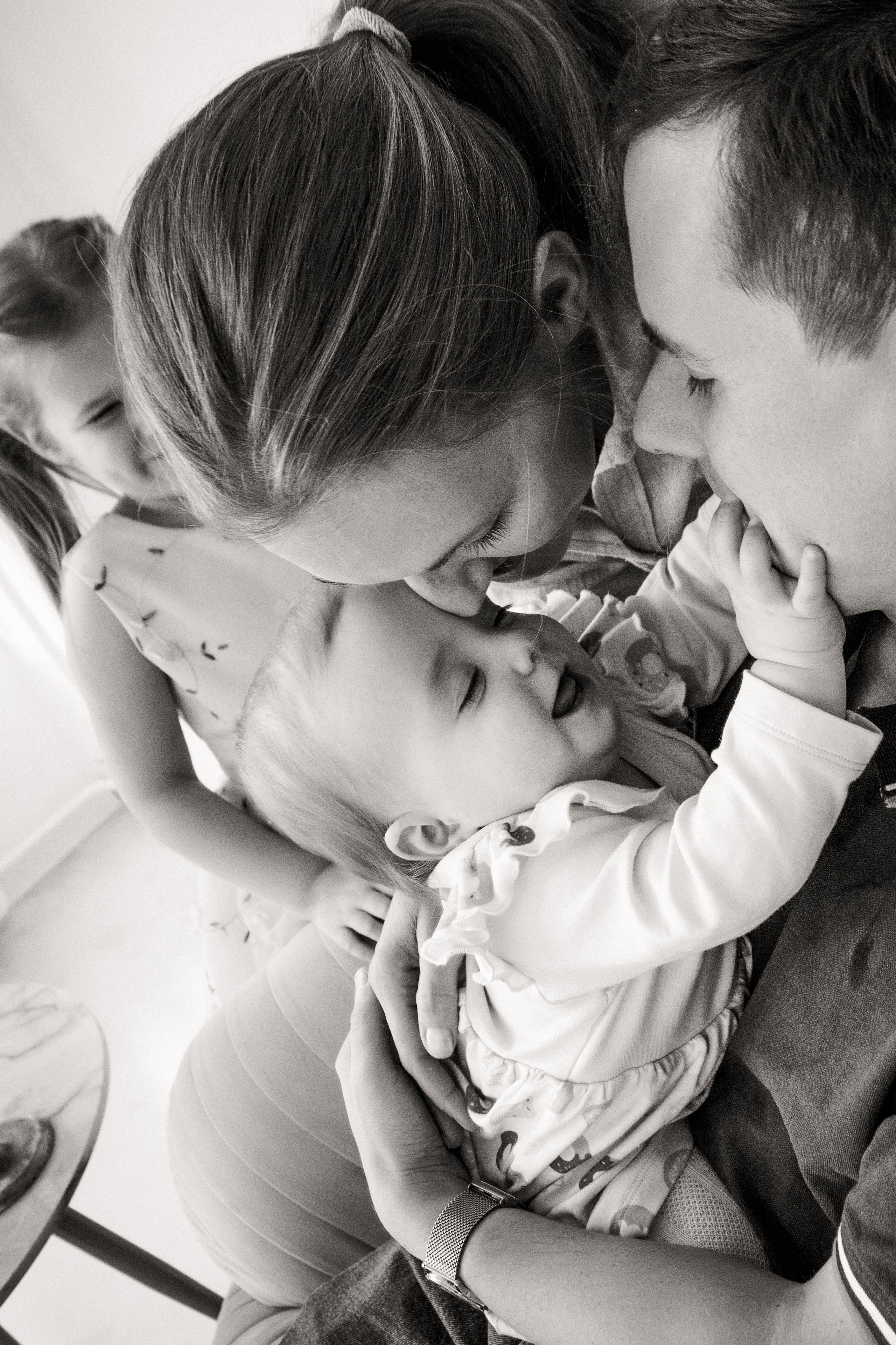 Семейная фотосессия в студии One take studio VANILLA. Свадебный и семейный фотограф в Москве и Подмосковье Лариса Козлова