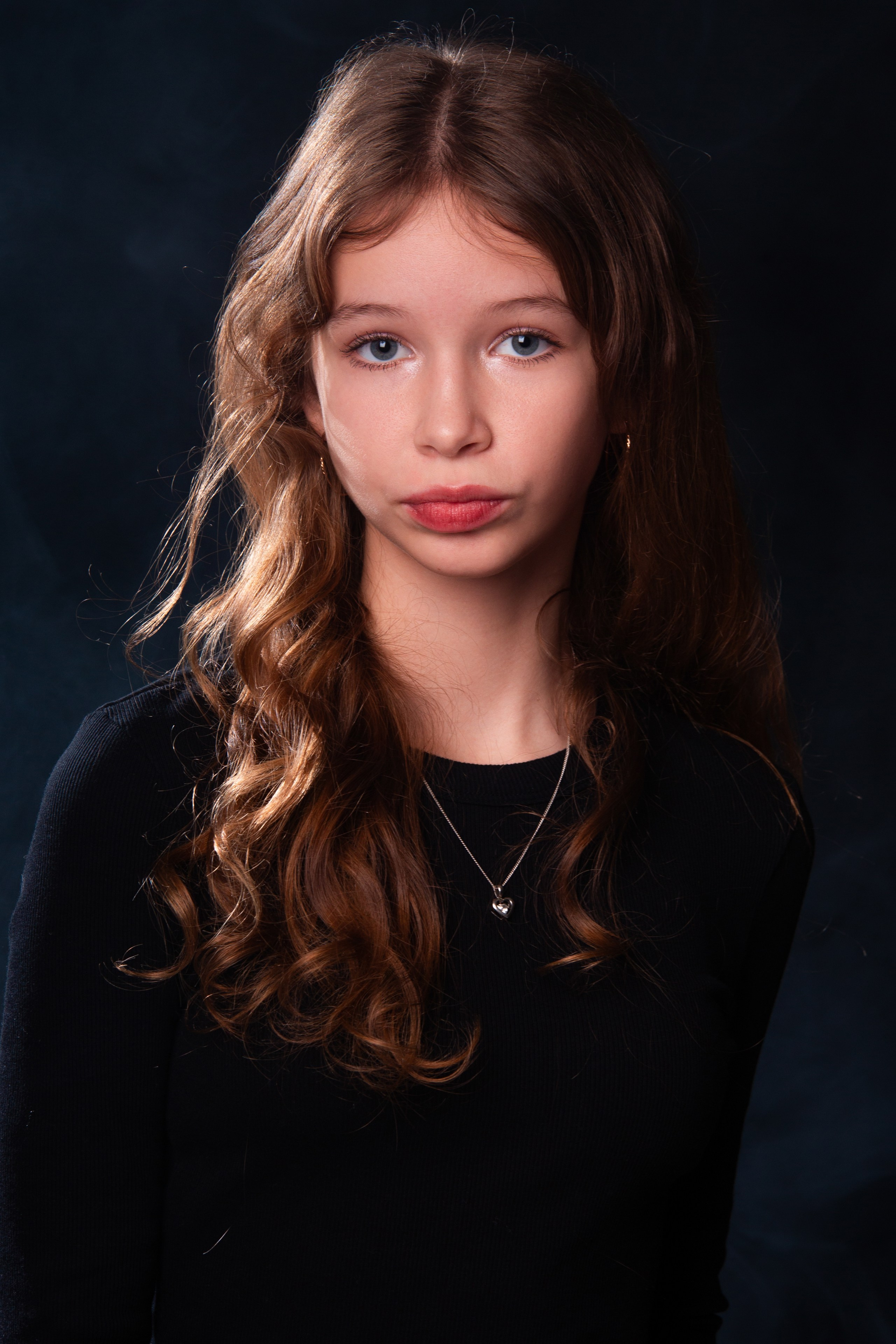 СЪЕМКА ПОРТРЕТОВ НА ЧЕРНОМ ФОНЕ + ДЫМ. ТВОЙ АЛЬБОМ / ТВОИ ПРАВИЛА