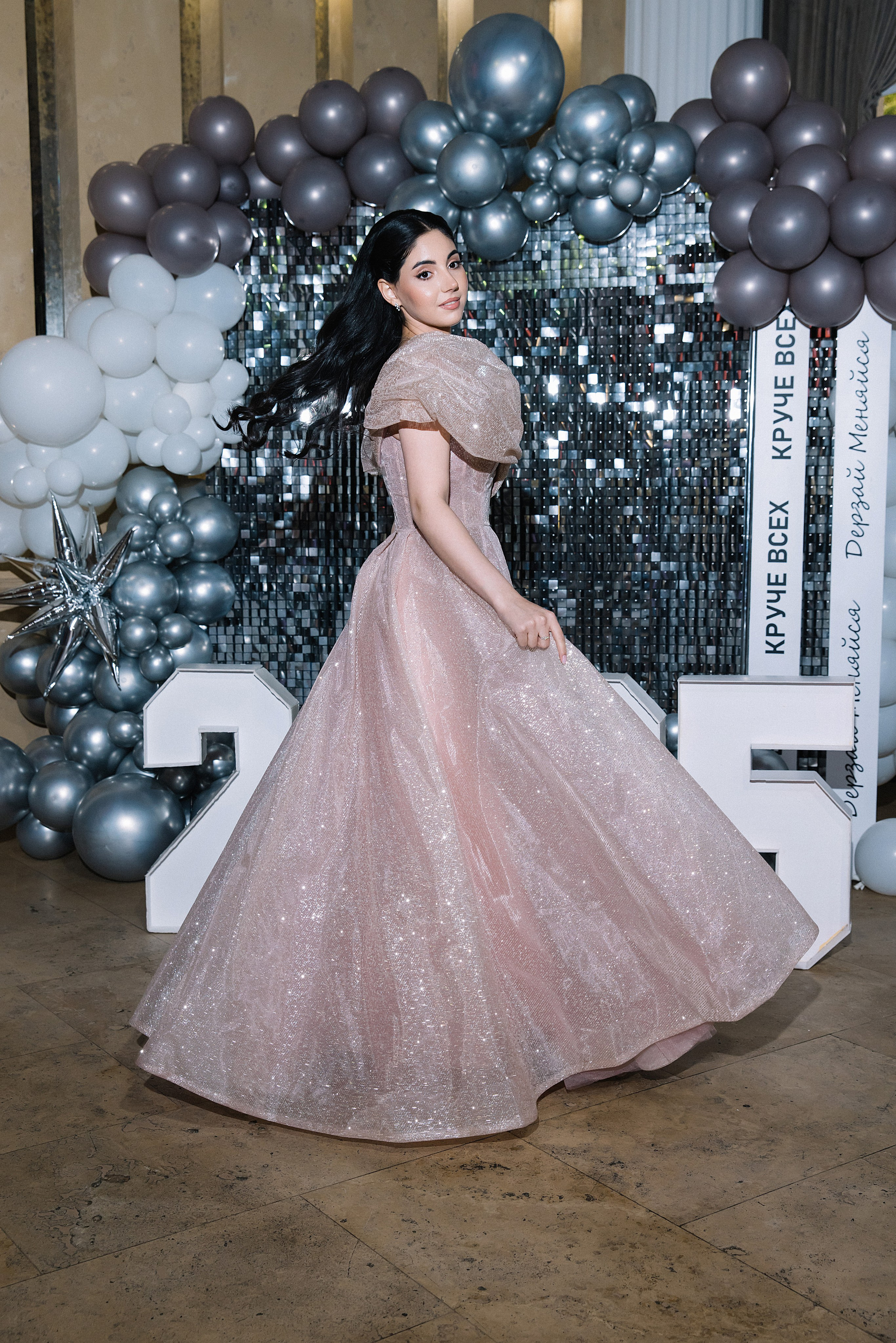 11 класс Гимназия 82. Фотограф и Видеограф в Краснодаре Юлия Солодченко