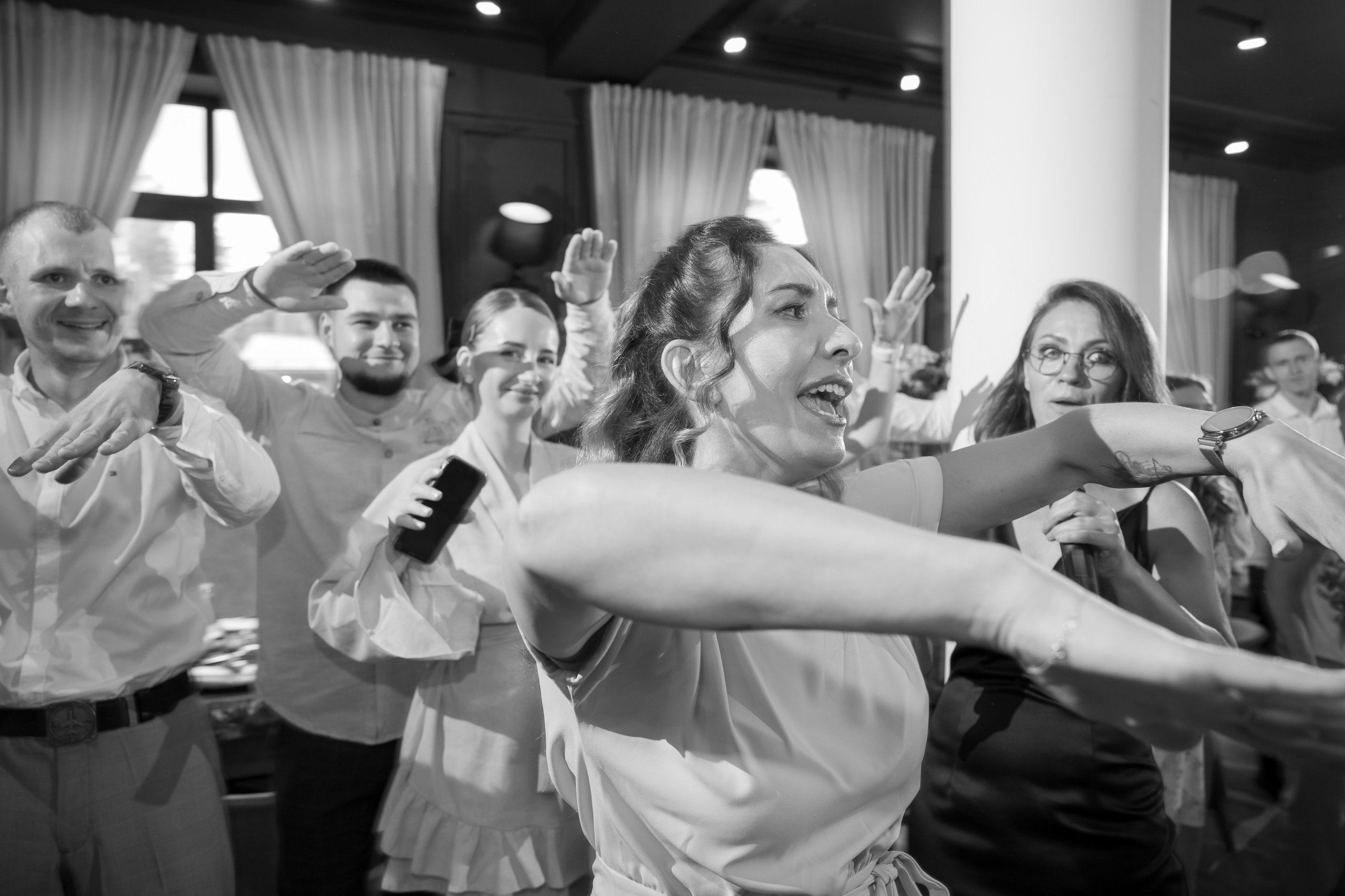 Полина и Дмитрий, загородный клуб «Барин», ЗАГС в г. Пушкино. Свадебный и репортажный фотограф (Москва, Королев и другие)