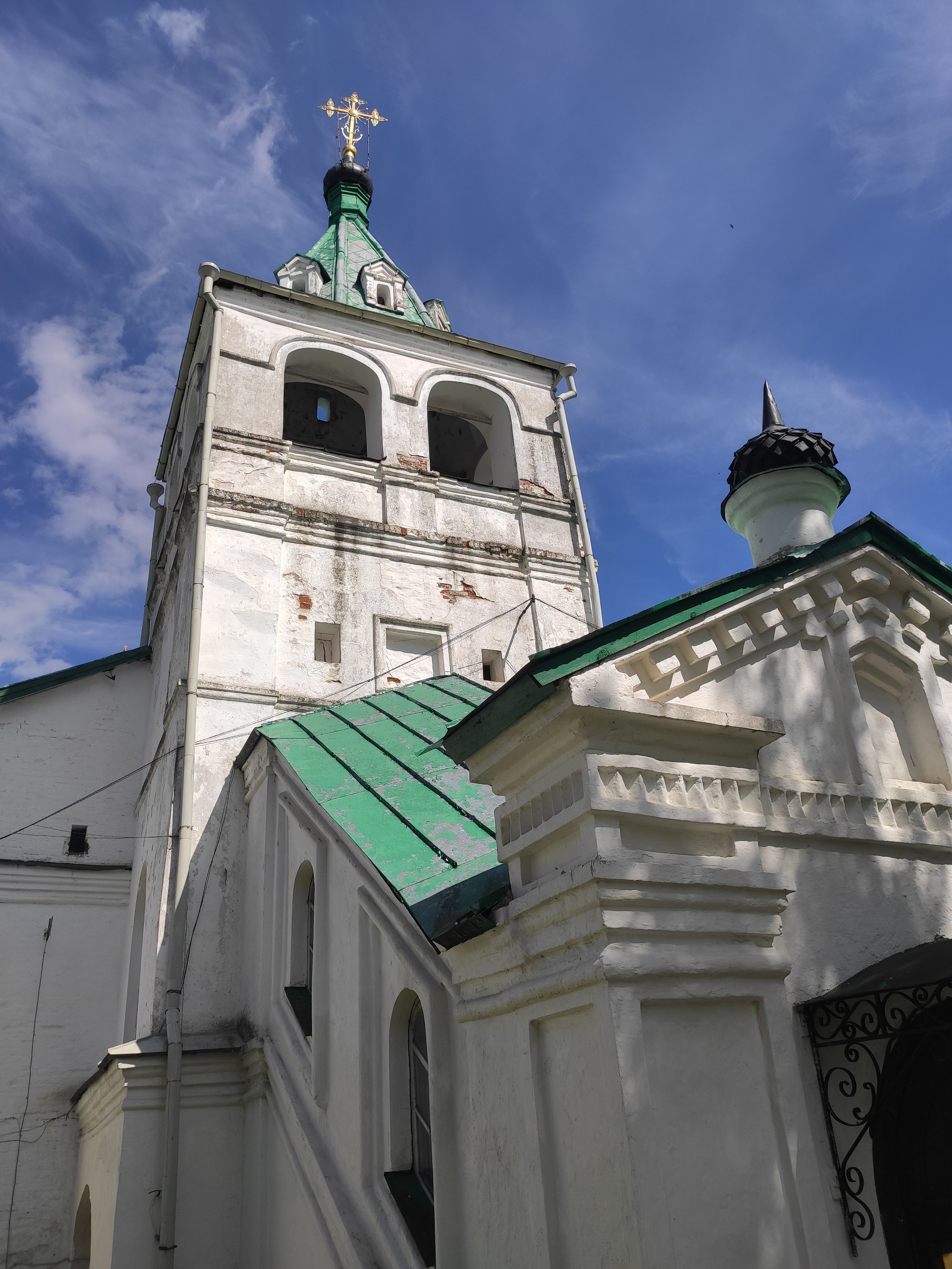 День выдался с комфортной температурой и с идеальным для съемок небом