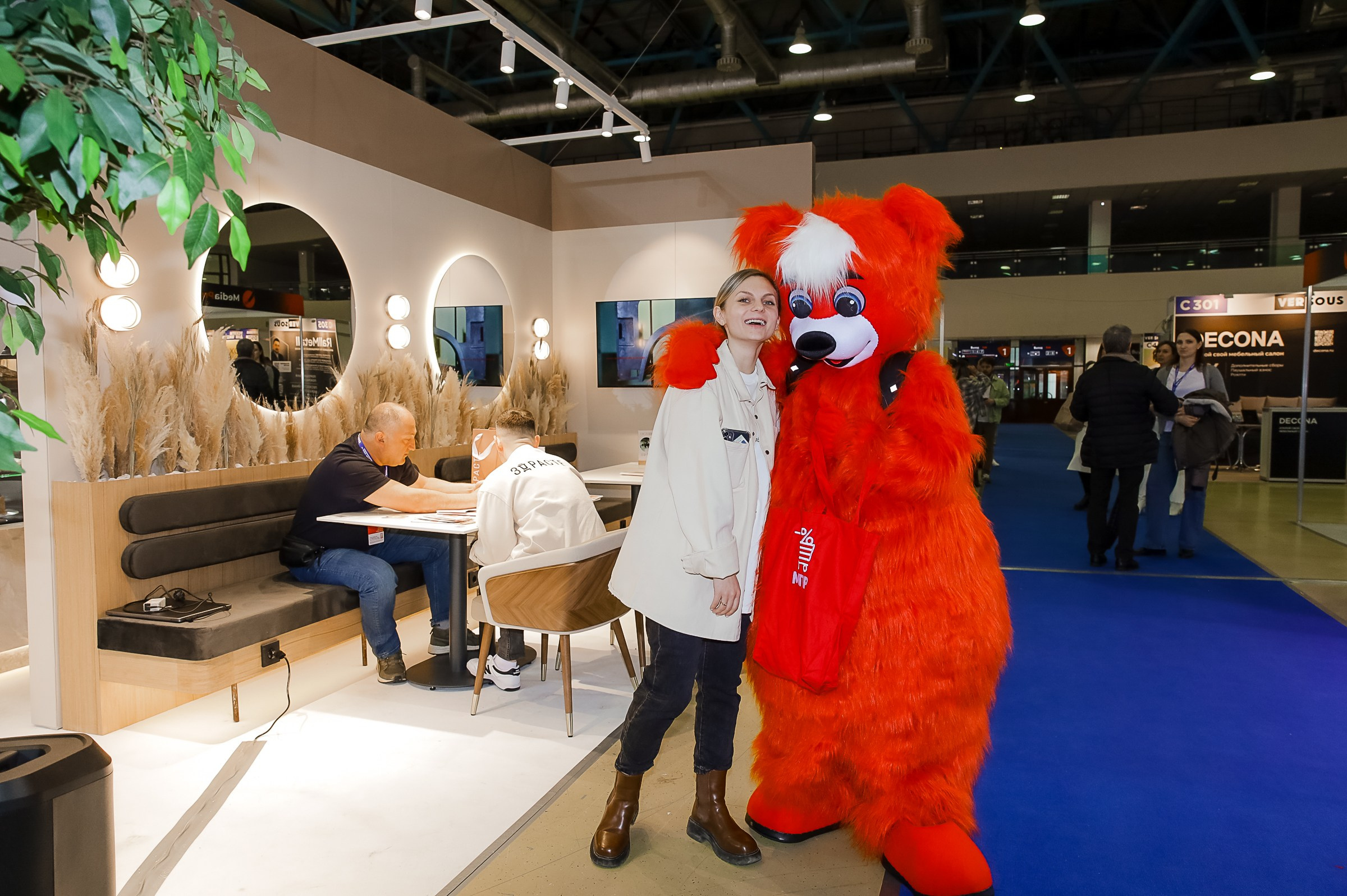 VERSOUS. ЭКСПОЦЕНТР. ЗДРАСТЕ. Фотограф в Москве Ольга Колесникова