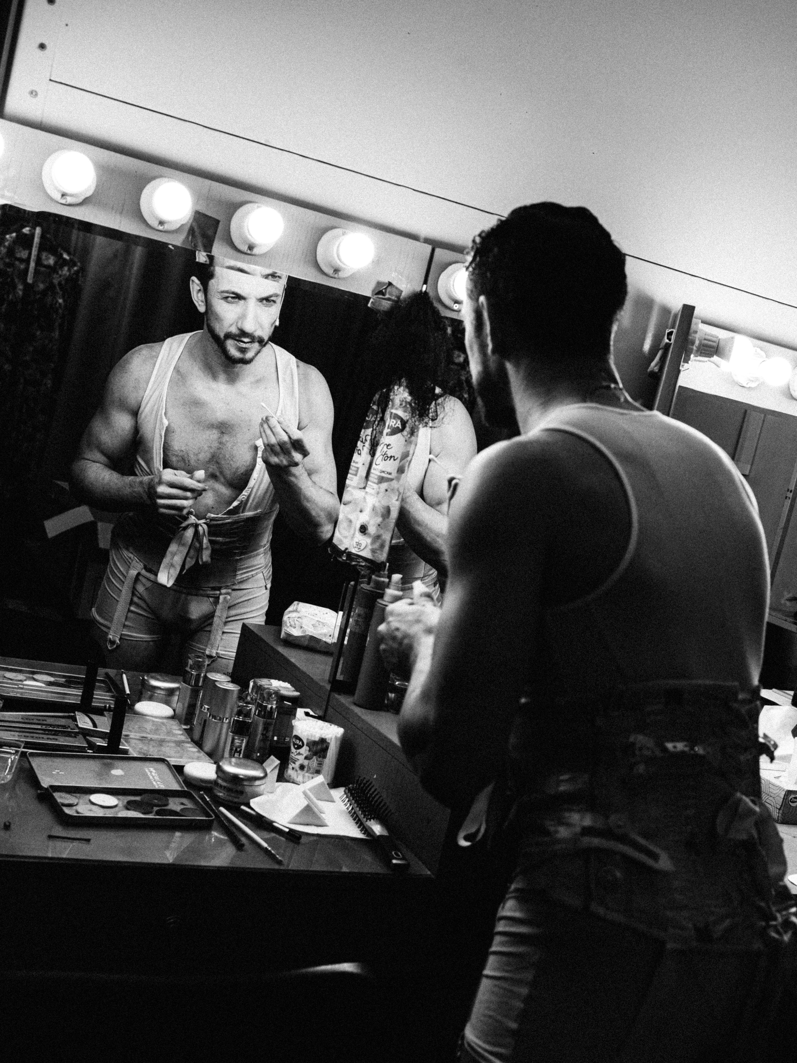 Theatre backstages. Portrait and backstage photographer Nina Crane