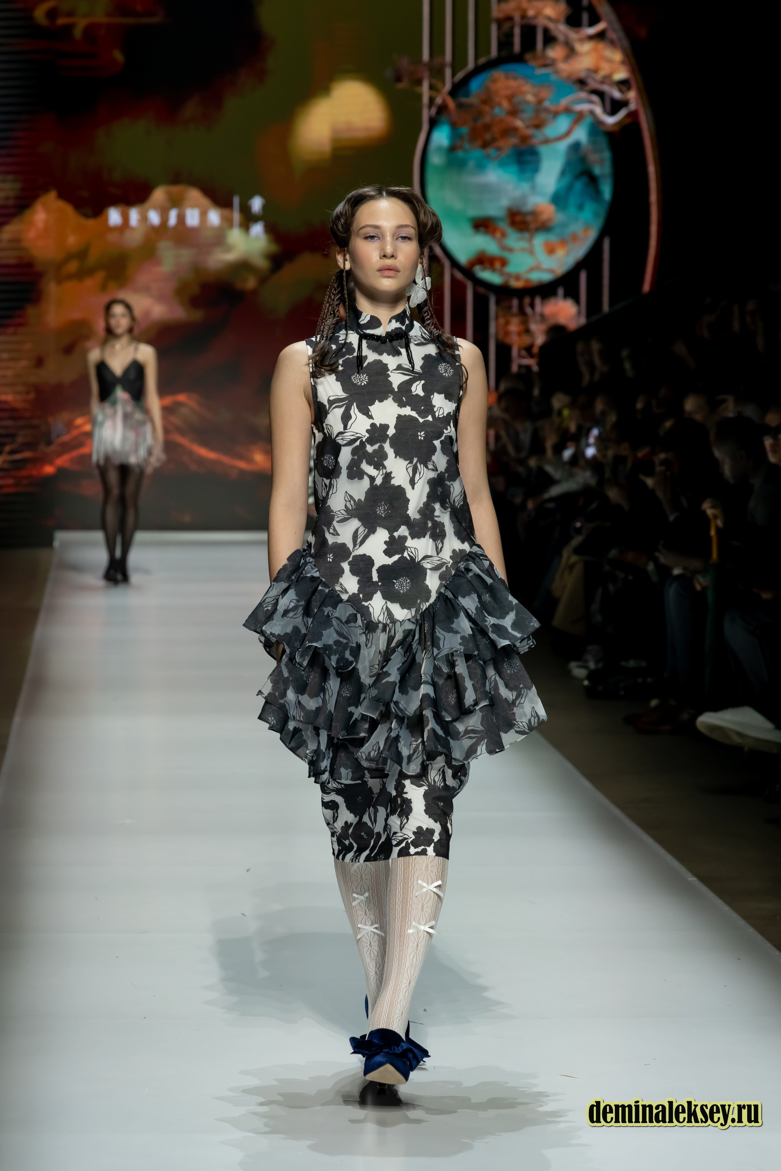 Московская неделя моды 2024 4 октября дизайнер KenSun Китай/China. Репортажный, семейный и студийный фотограф в Москве Демин Алексей