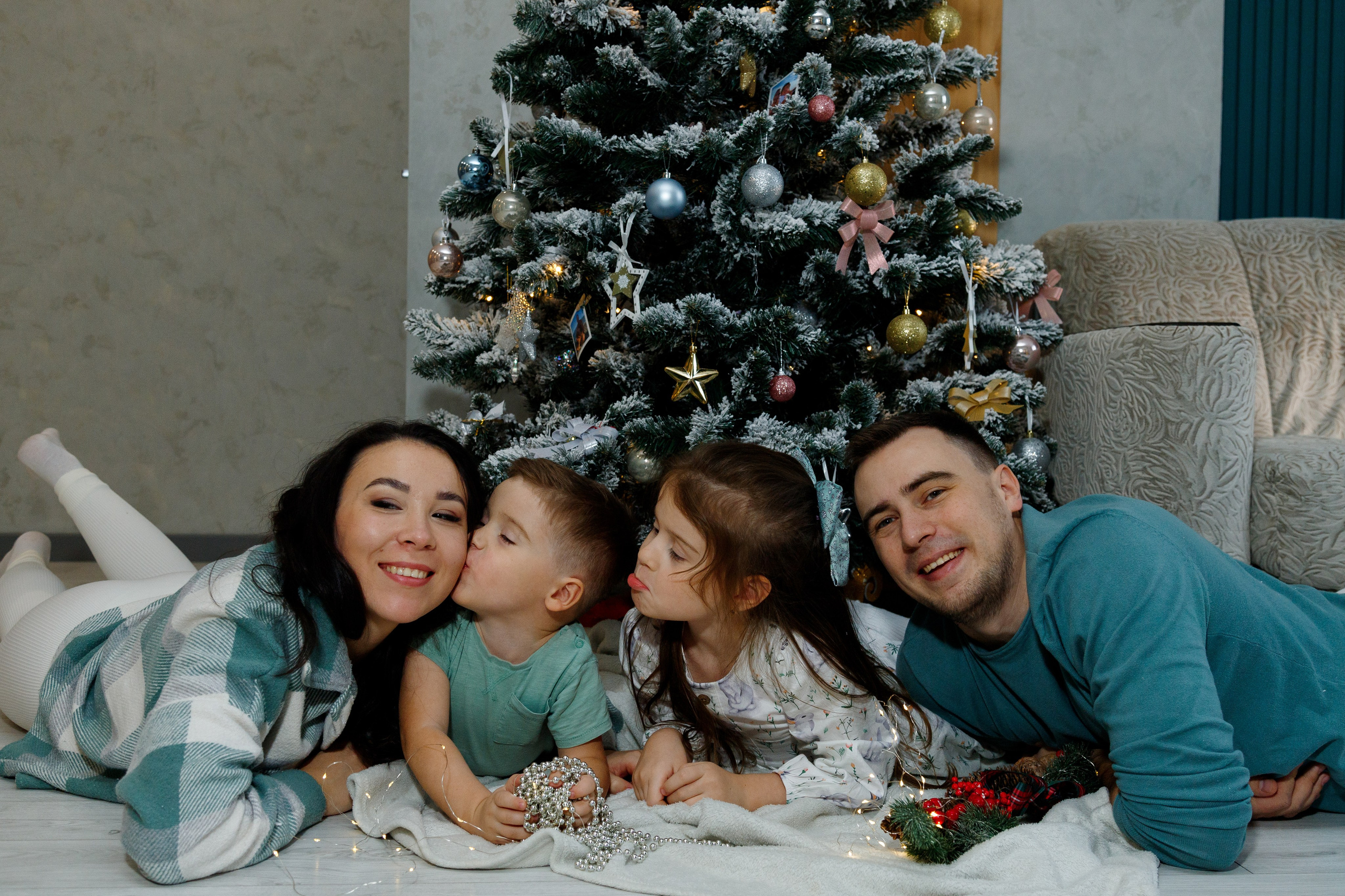 Предновогодняя домашняя фотосессия. Фотограф Александра Сыщенко