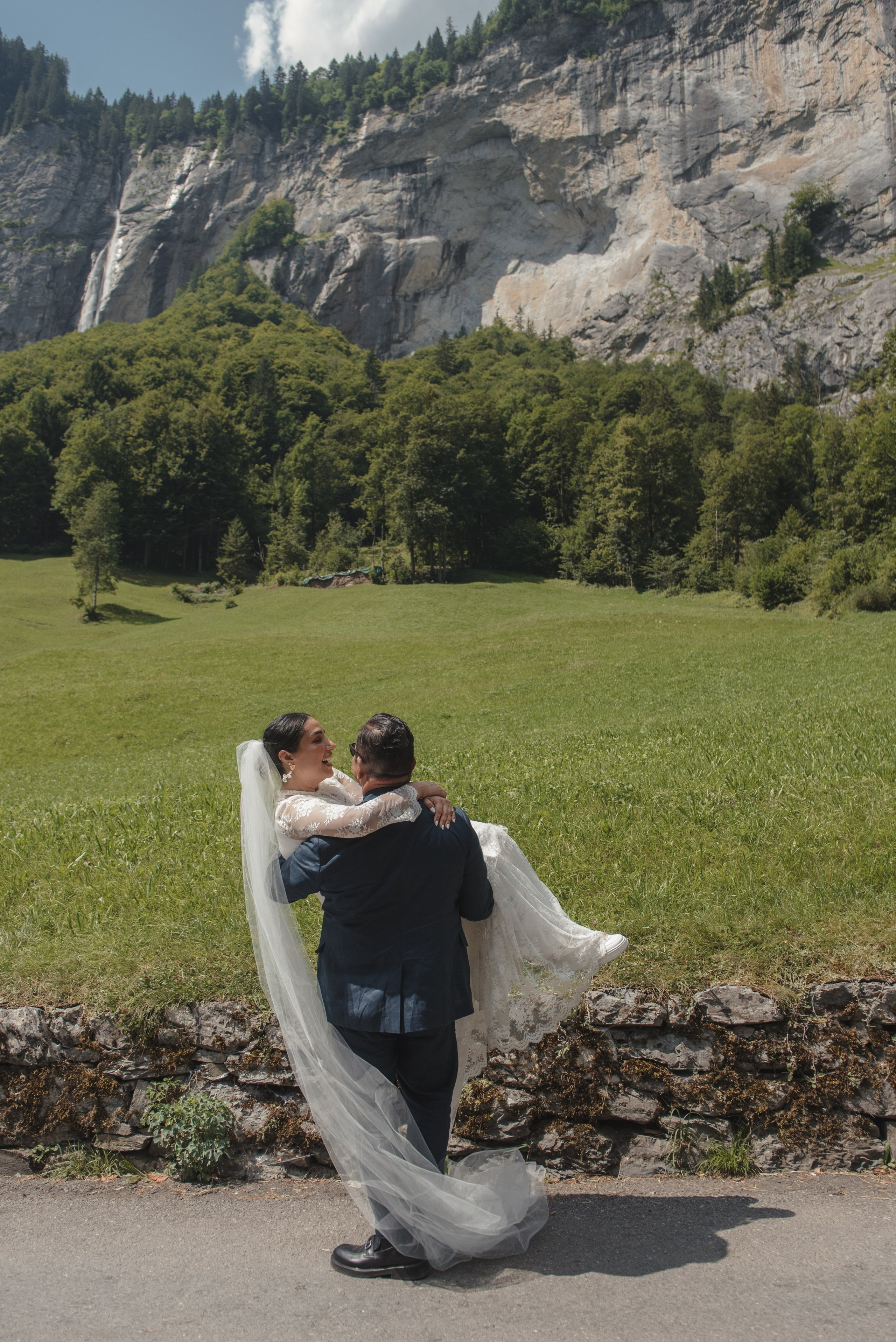 Berta & Orlando (Lauterbrunnen, Switzerland). Photographer in Interlaken area