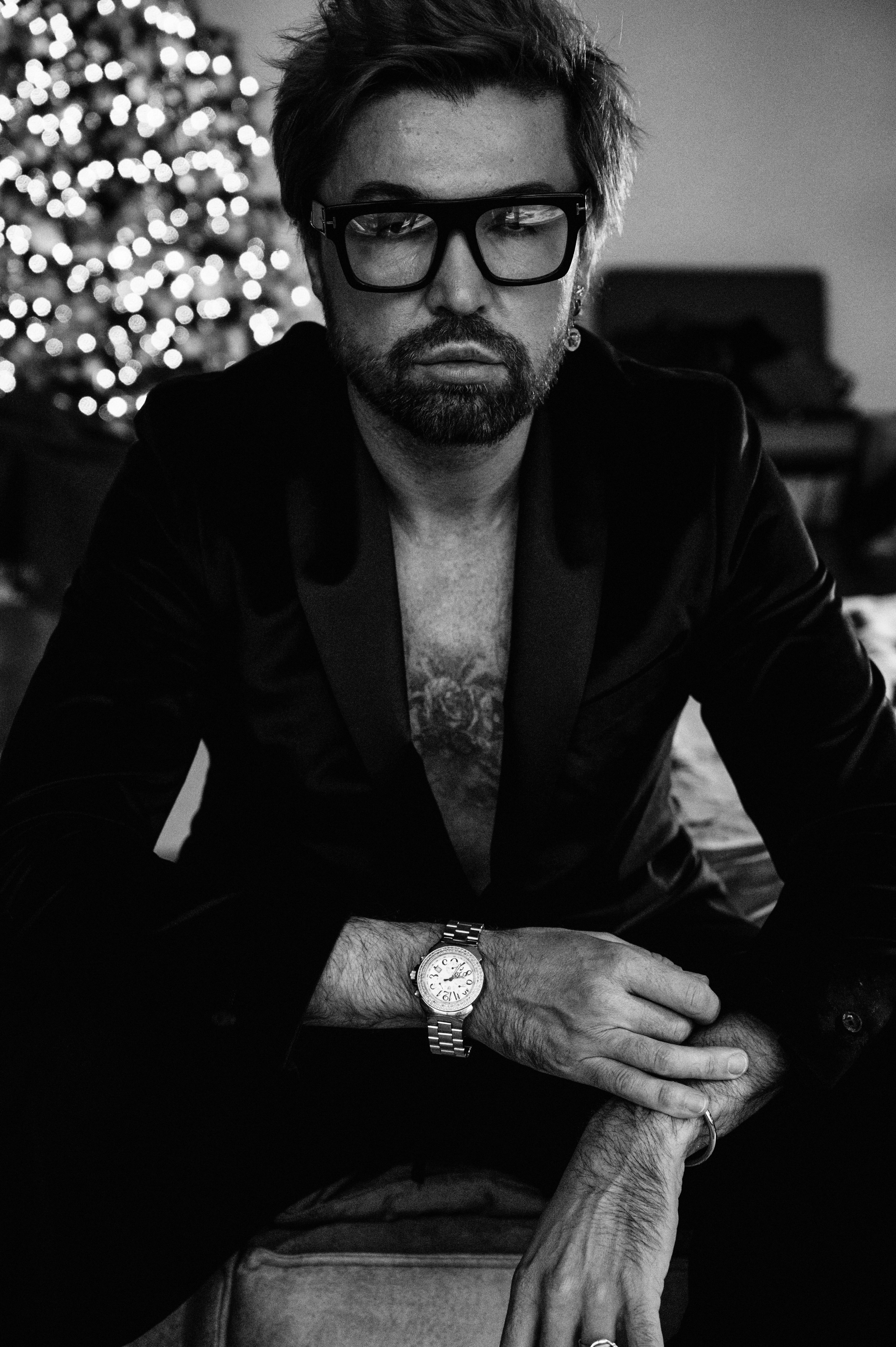 Максим. Профессиональный фотограф беременности в СПБ. Стильные фотосессии беременности в стиле минимализм и классическая фотография