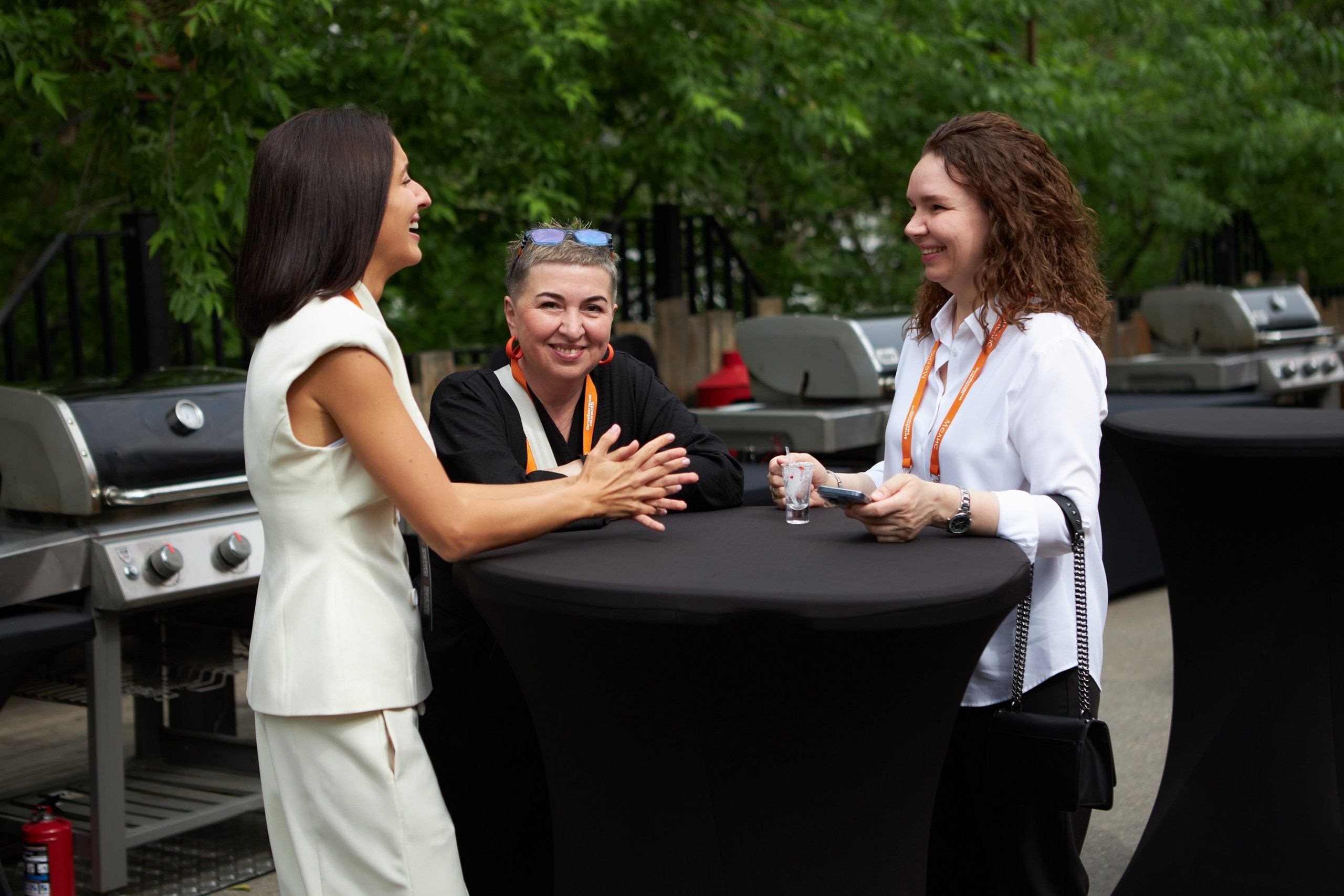 Цены на услуги видеографа в Москве — стоимость съёмки и монтажа. Фото и видео производство для клиентов под различные задачи